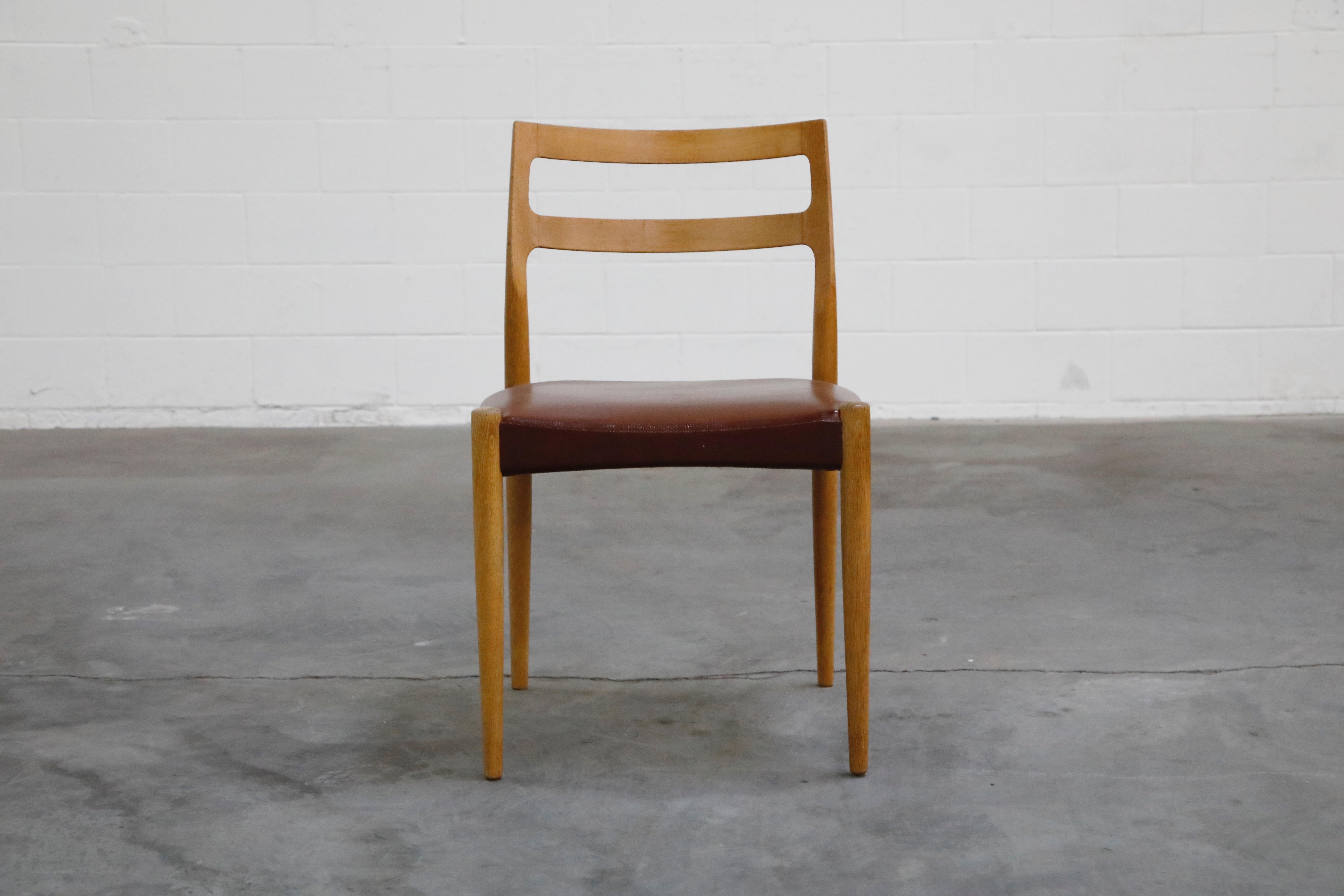 Vier Stühle von Johannes Andersen für Uldum Møbelfabrik Danish Modern Dining Chairs (Dänisch)