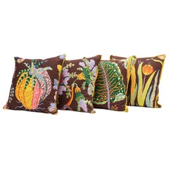 Set di quattro cuscini Josef Frank con il motivo "Hawaii".