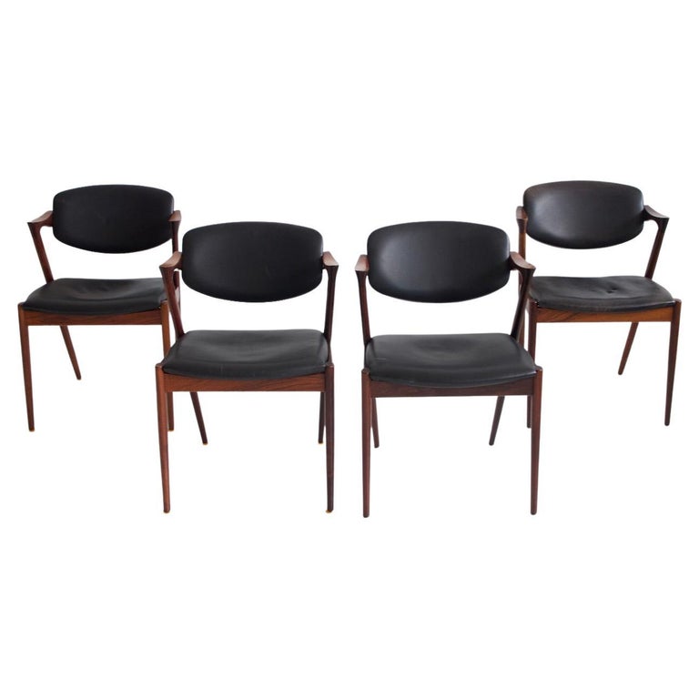 bud millimeter dyb Set of Four Kai Kristiansen Model 42 Black Leather and Hardwood Chairs For  Sale at 1stDibs | kai kristiansen chair 42