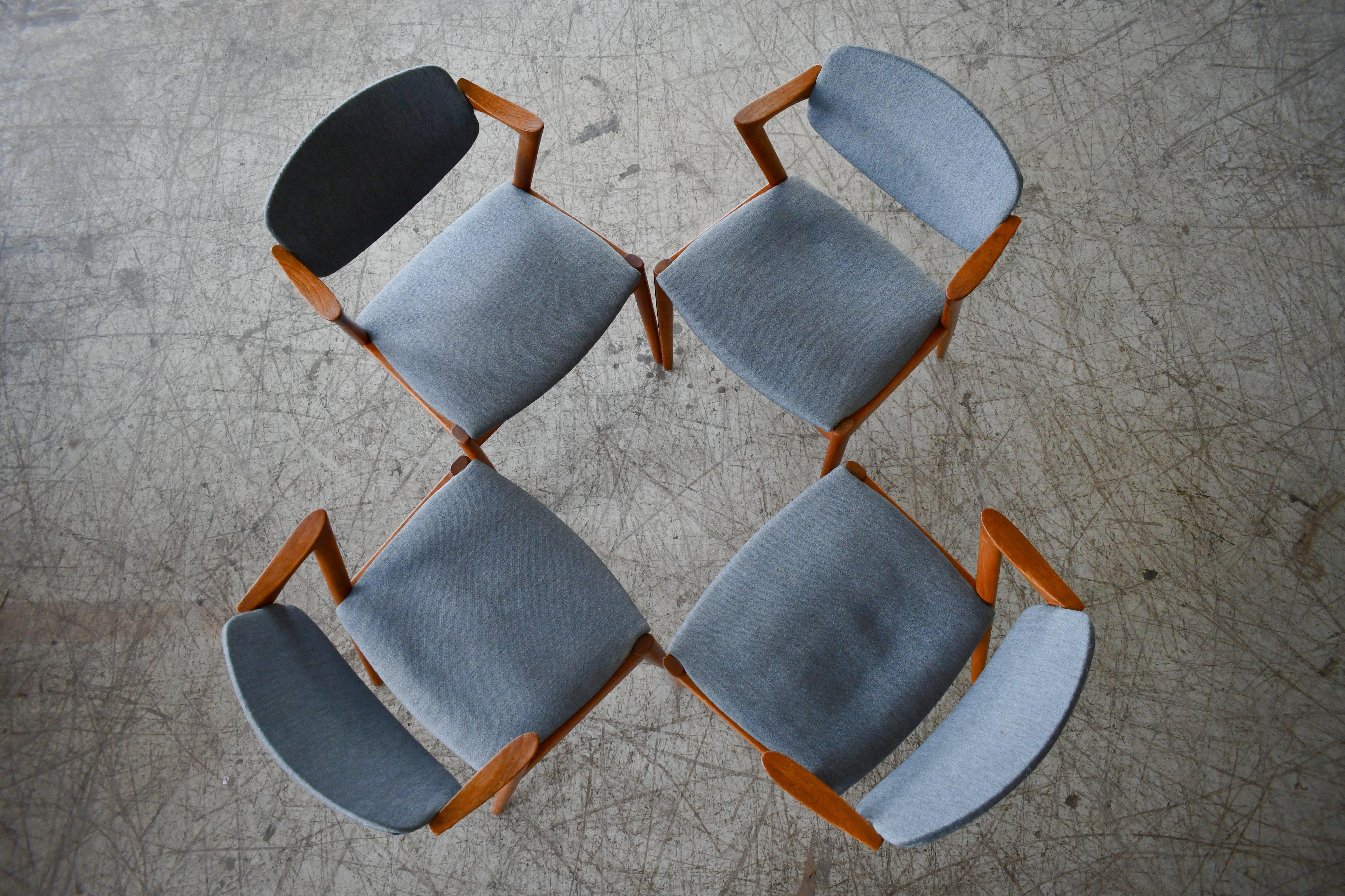 Set of Four Kai Kristiansen Model 42 Oak Dining Chairs Danish Midcentury In Good Condition In Bridgeport, CT