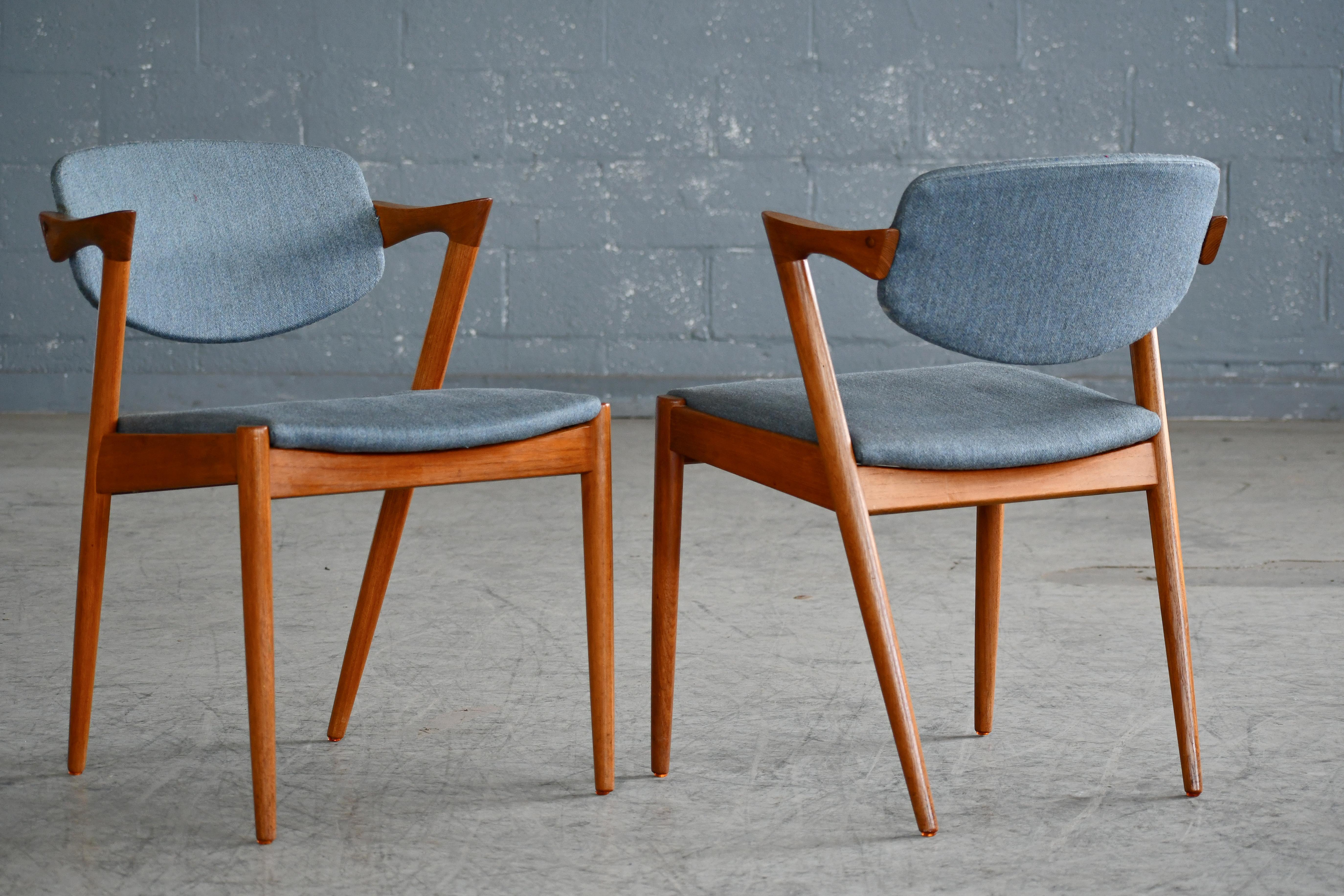 Mid-20th Century Set of Four Kai Kristiansen Model 42 Oak Dining Chairs Danish Midcentury