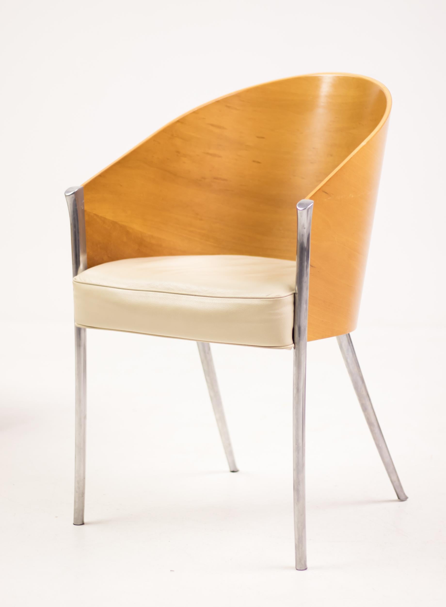 Set of four King Costes chairs designed in 1992 by Philippe Starck for Aleph.
The chairs are fitted with 4 polished aluminium legs and a curved plywood shell in light mahogany.
Seats in sand colored leather.
Marked at the bottom with Starck