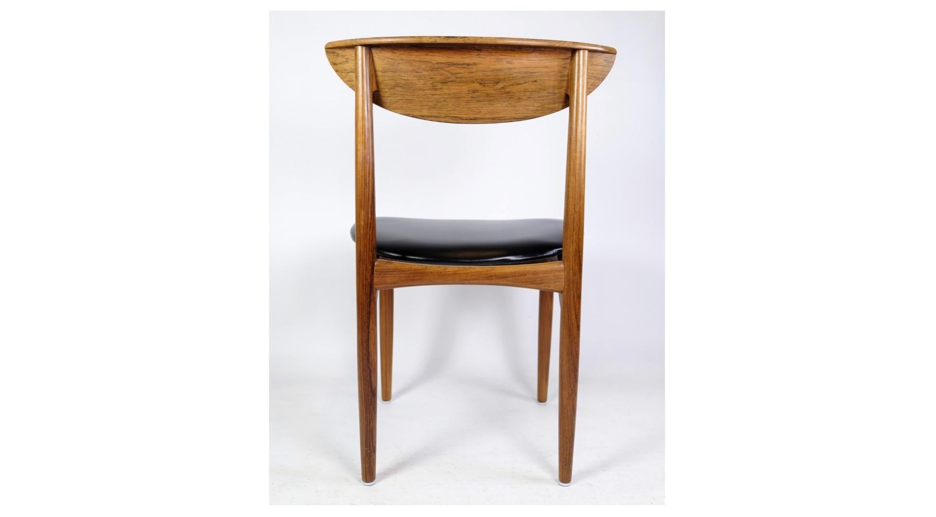 Milieu du XXe siècle Ensemble de quatre chaises en bois de rose de Kurt Østervig des années 1960 en vente