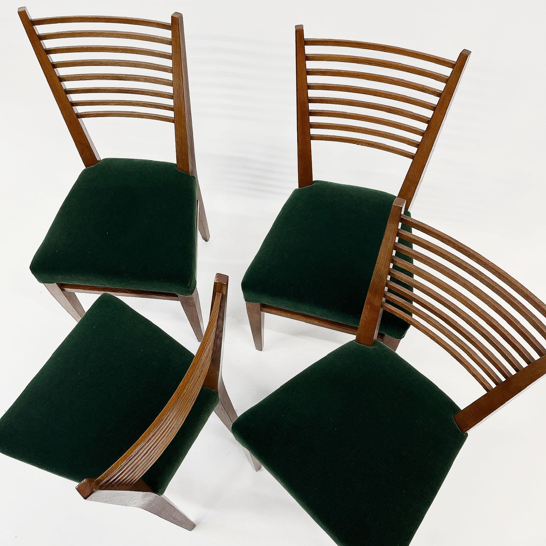 Mid-Century Modern Ensemble de quatre chaises à dossier en échelle dans le style de Gio Ponti en vente