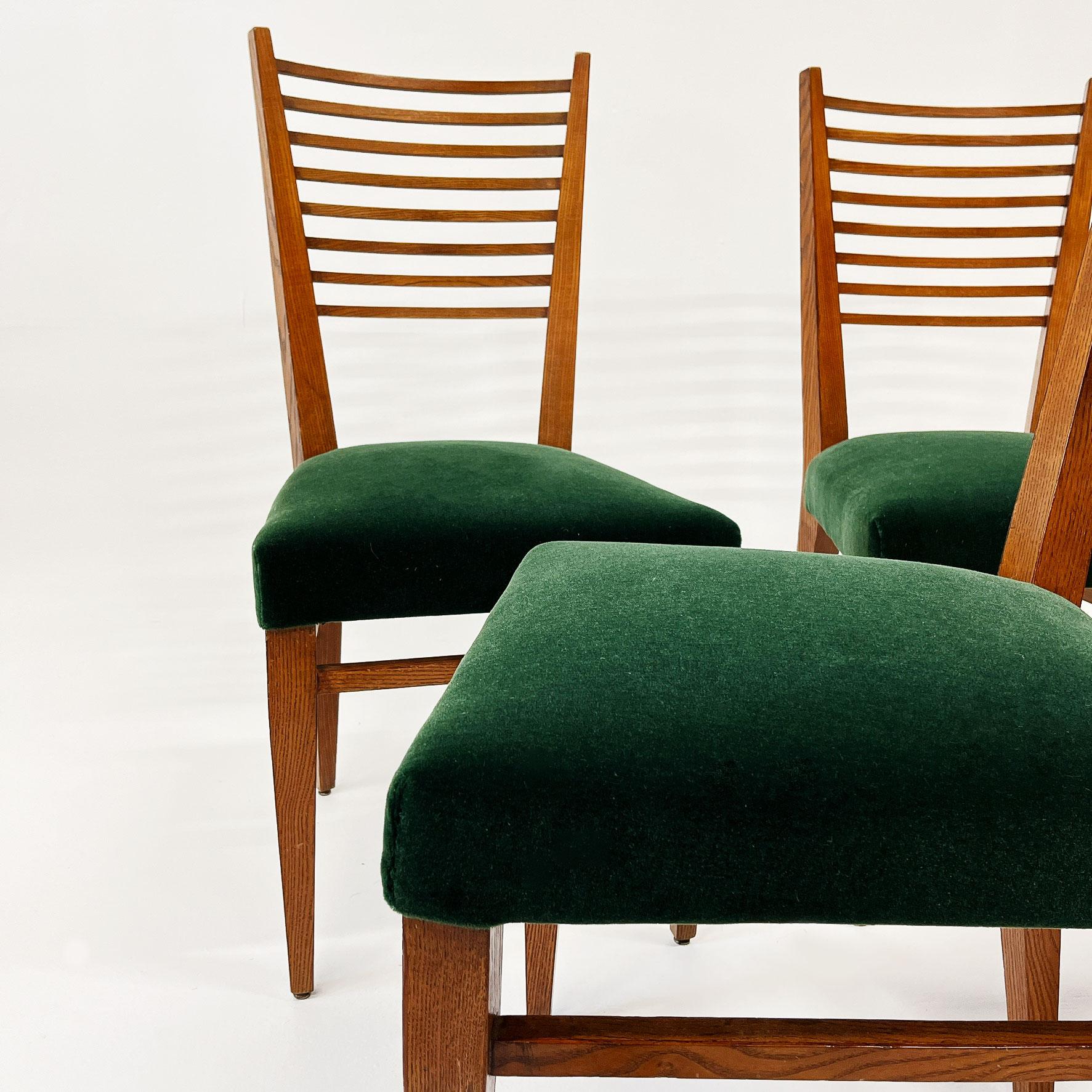 Satz von vier Stühlen mit Leiterrückenlehne im Stil von Gio Ponti (Italienisch) im Angebot