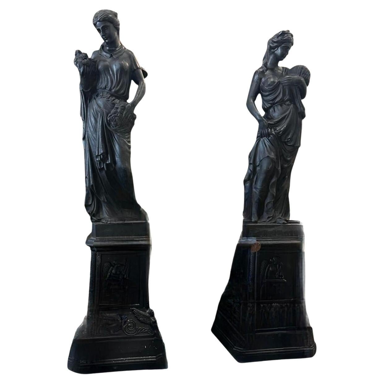 Set di quattro grandi sculture in ghisa che rappresentano le quattro stagioni - Italia, 19
