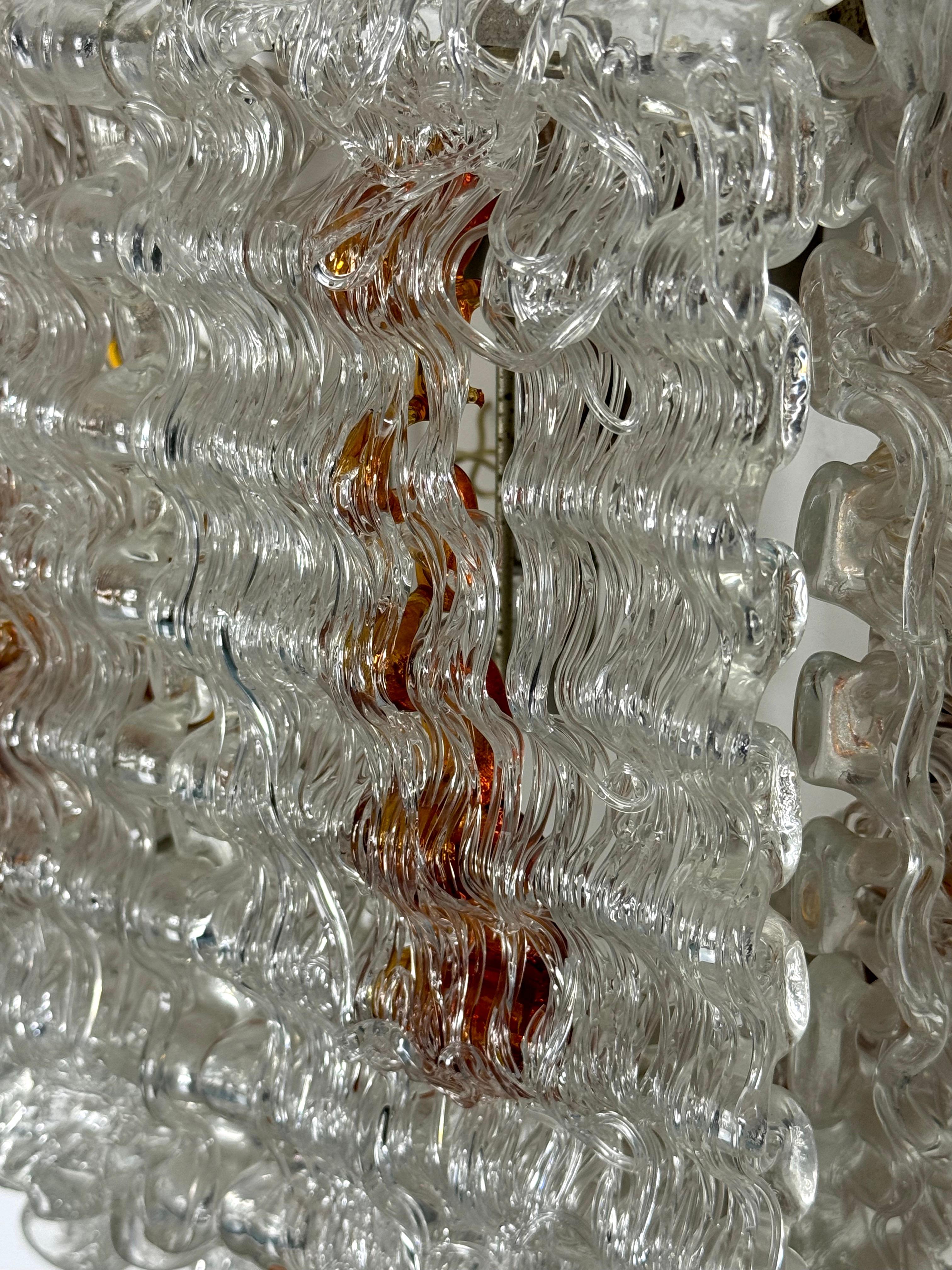 Juego de cuatro apliques grandes con elementos de cristal de murano, de Poliarte. Italia Años 70 en venta 4