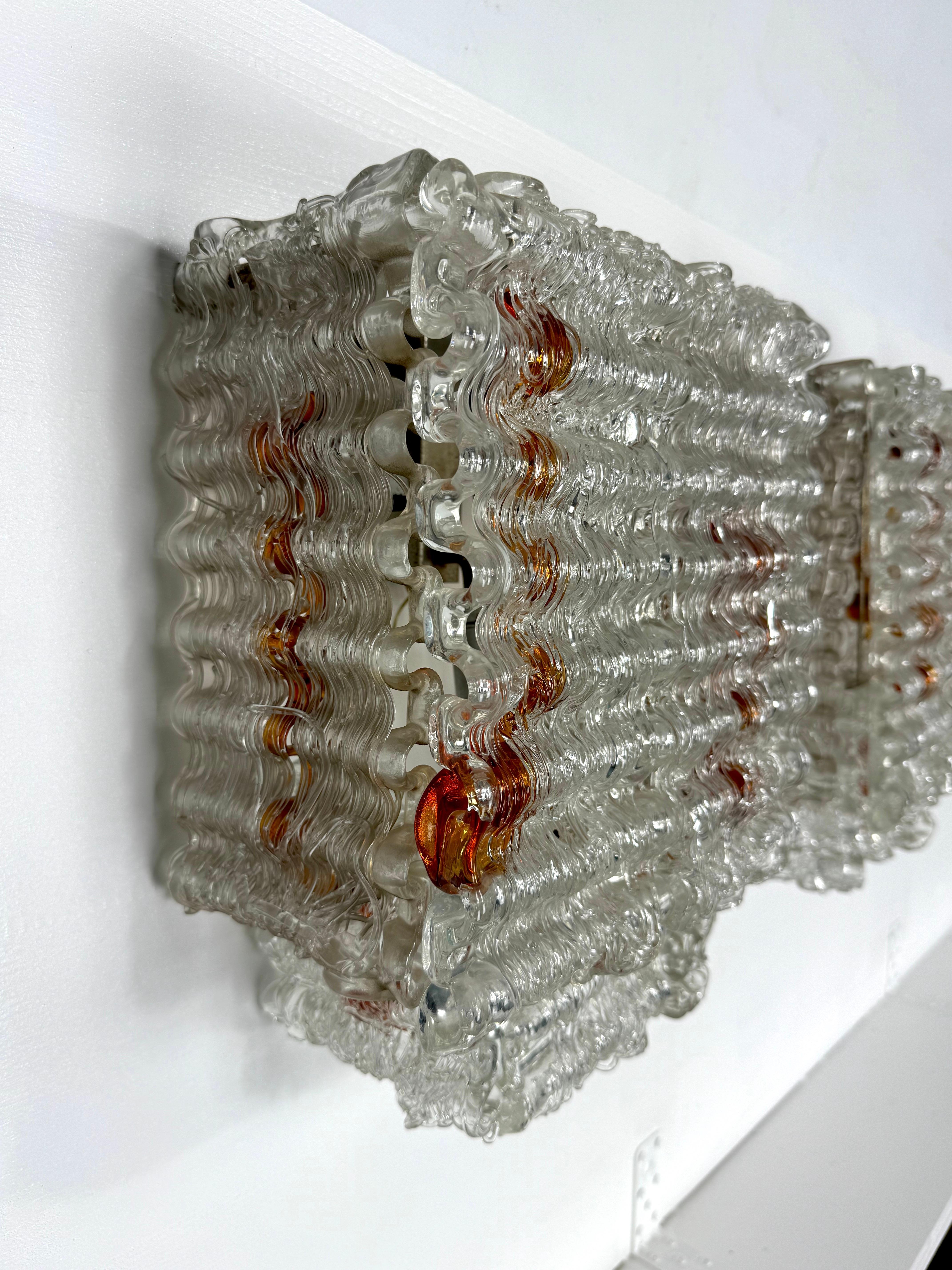 Juego de cuatro apliques grandes con elementos de cristal de murano, de Poliarte. Italia Años 70 en venta 7
