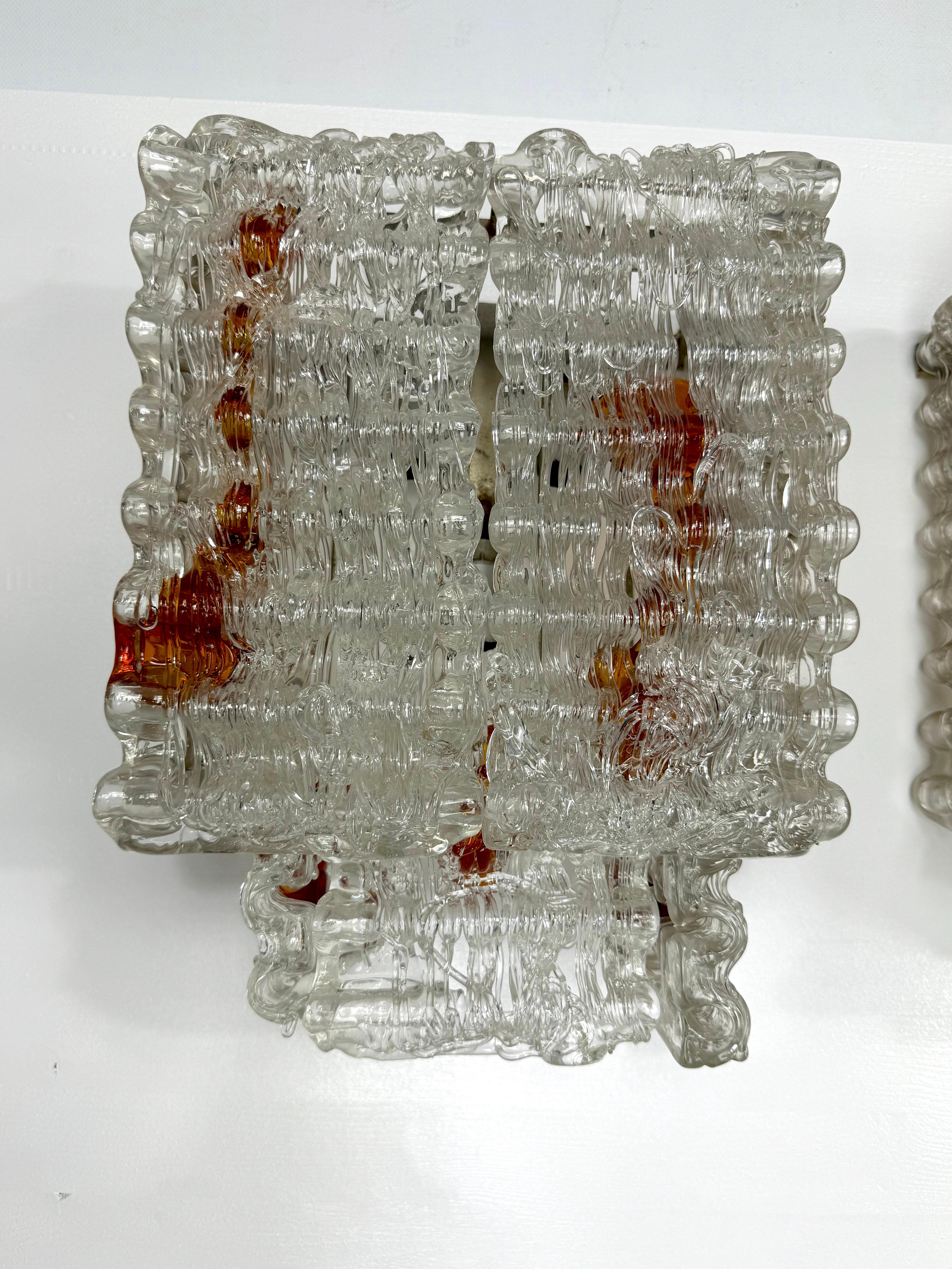 Juego de cuatro apliques grandes con elementos de cristal de murano, de Poliarte. Italia Años 70 en venta 9