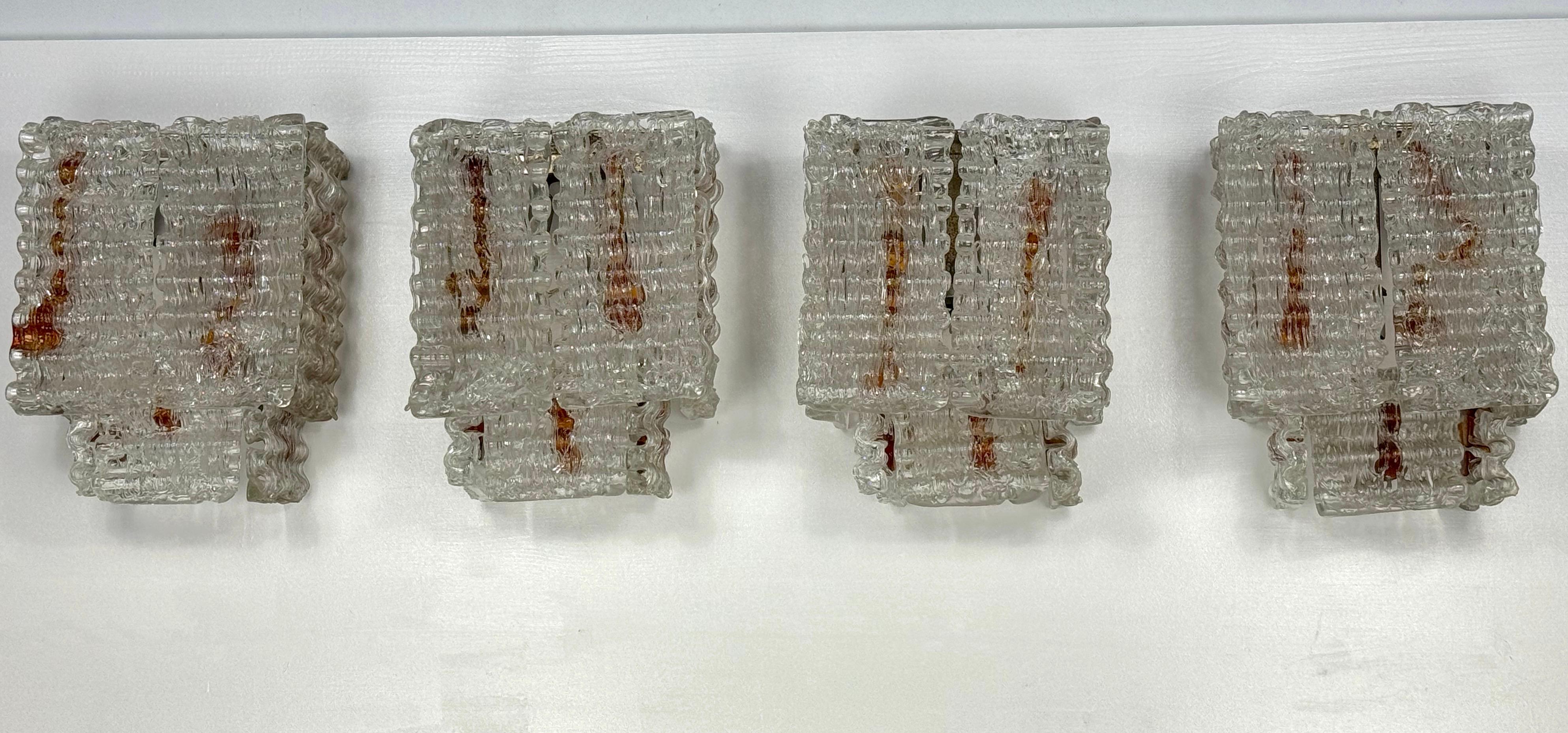 Juego de cuatro apliques grandes con elementos de cristal de murano, de Poliarte. Italia Años 70 en venta 11