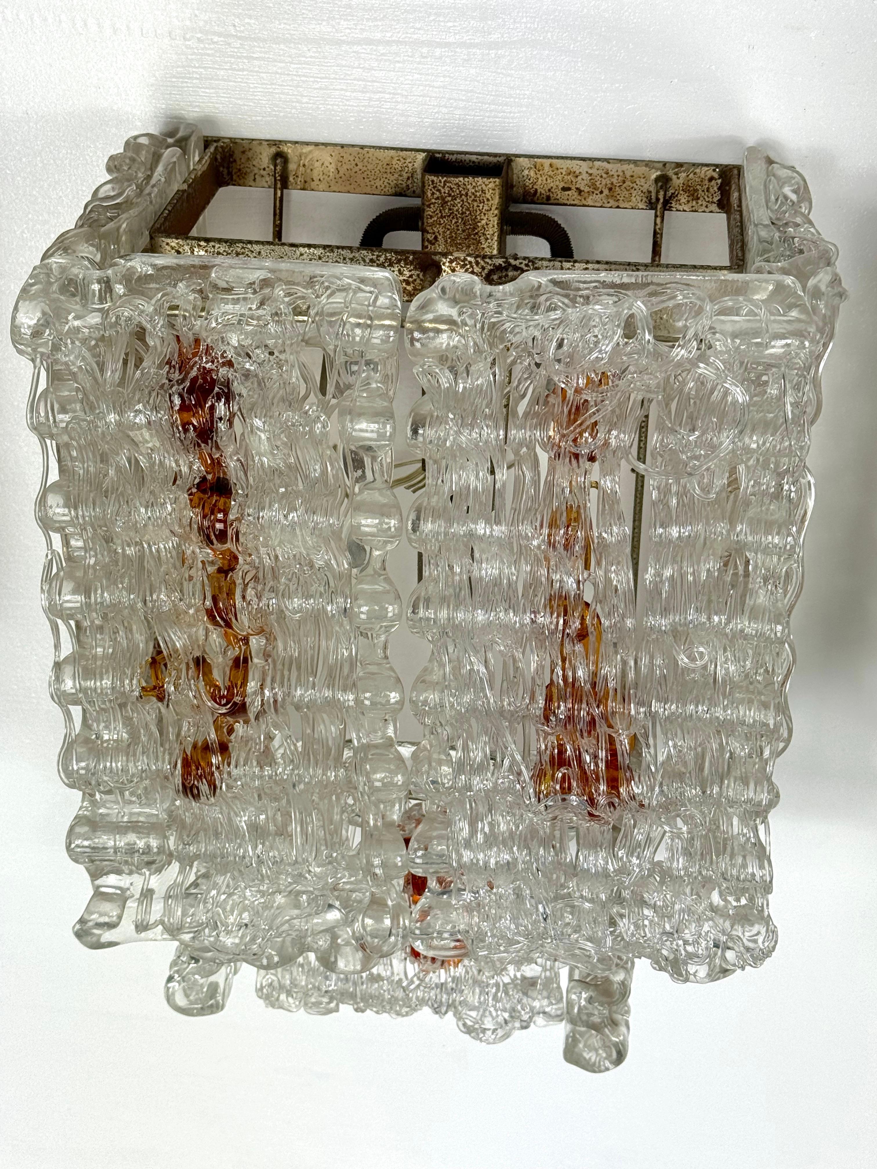 Juego de cuatro apliques grandes con elementos de cristal de murano, de Poliarte. Italia Años 70 en venta 2