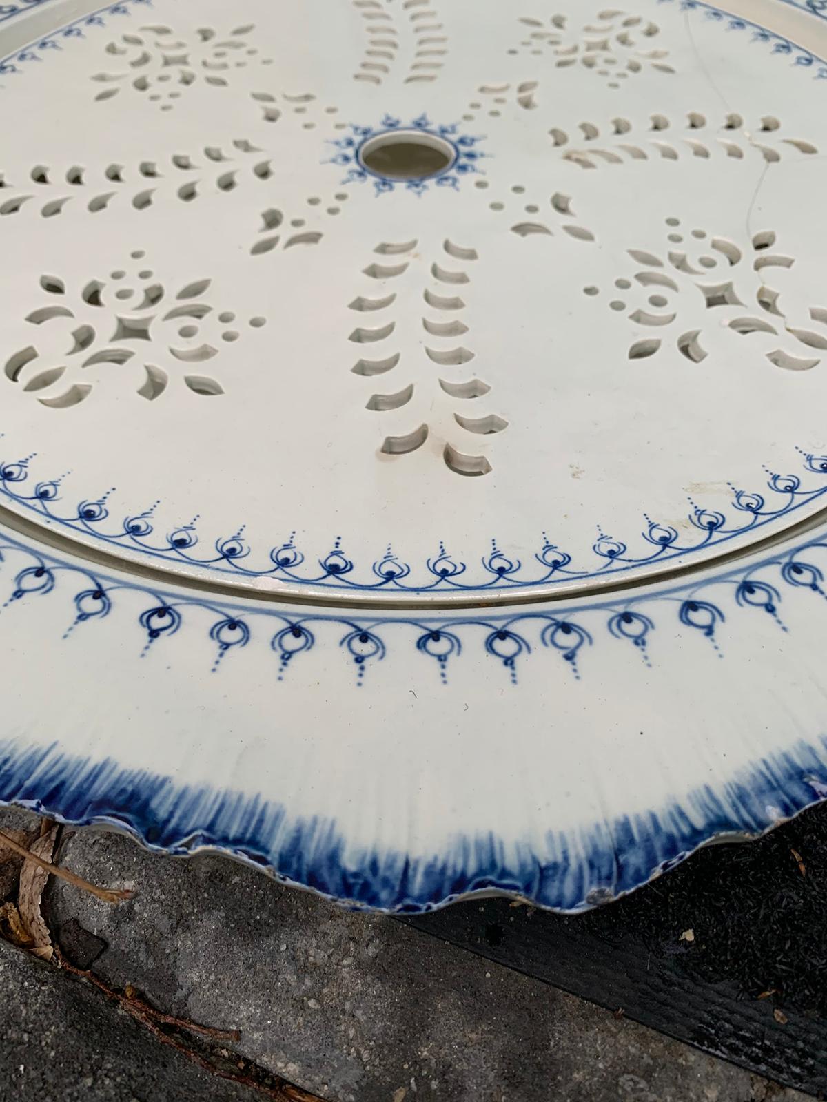 Set of Four Late 18th Century Wedgwood Pearlware, Mared Pattern, Marks 8