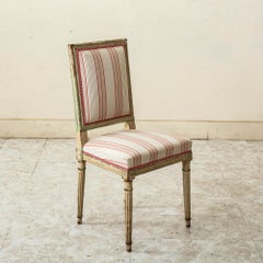 Juego de cuatro sillas auxiliares pintadas estilo Luis XVI francés de finales del siglo XIX