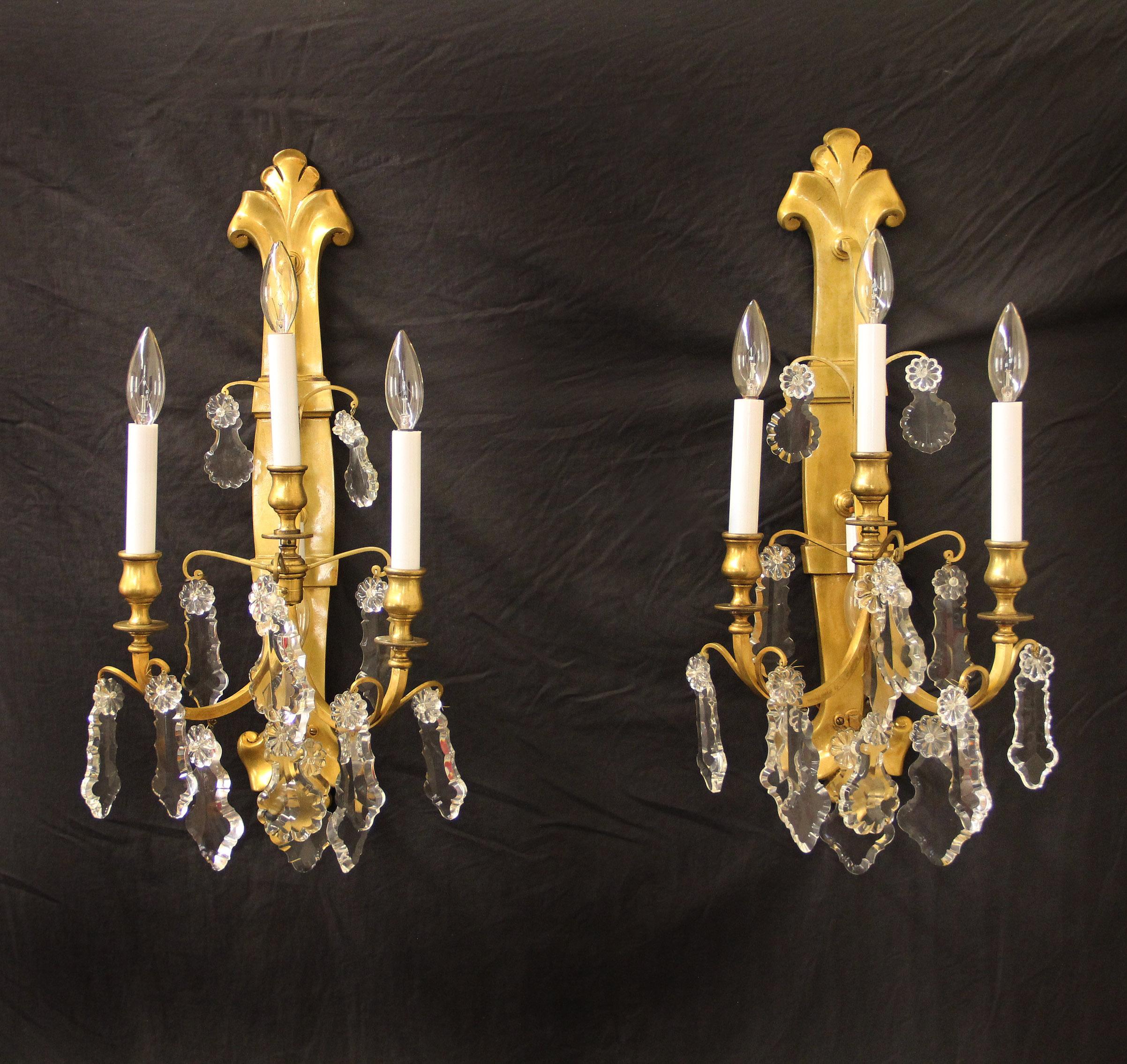 Belle Époque Set of Four Late 19th / Early 20th Century Gilt Bronze and Crystal Sconces For Sale