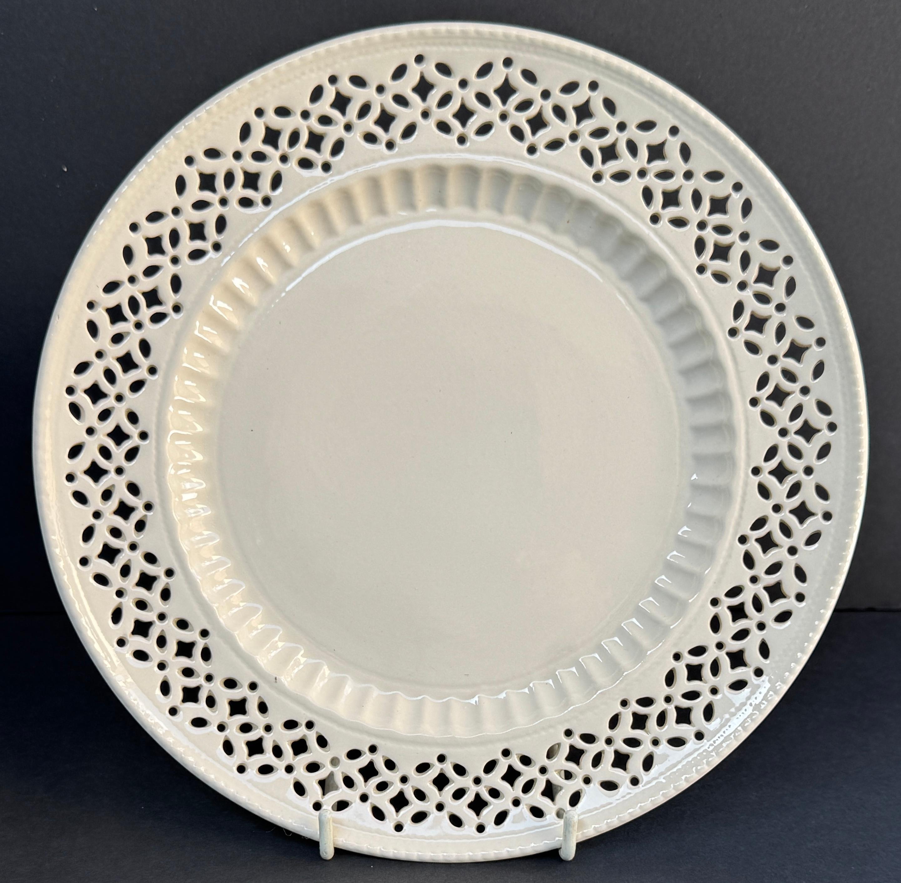 Set of Four Leedsware Classical Creamware Pierced Plates, 20th Century 1
