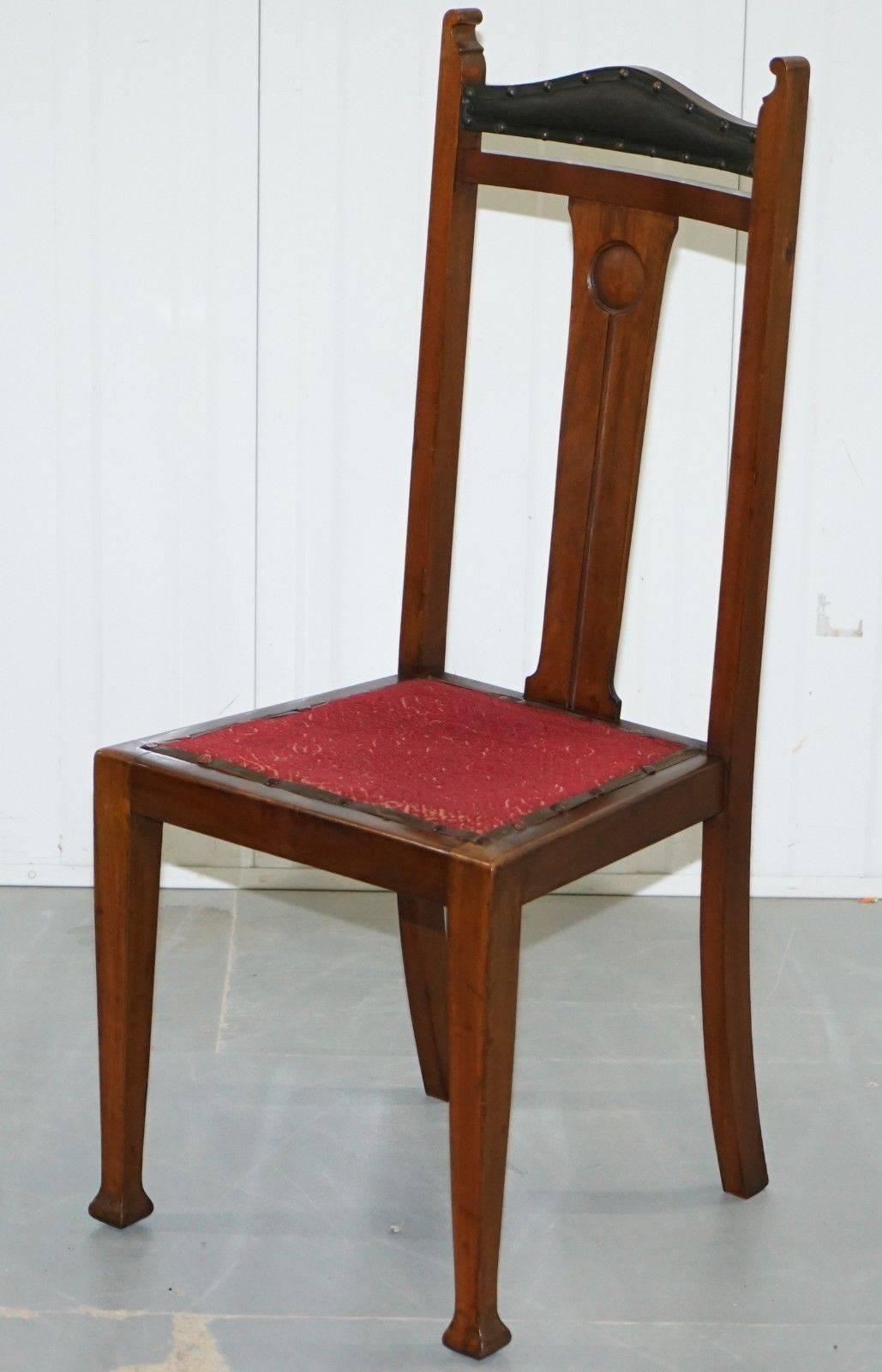 Set of Four Liberty's London Arts & Crafts Dining Room Chairs Archibald Knox (Britisch)