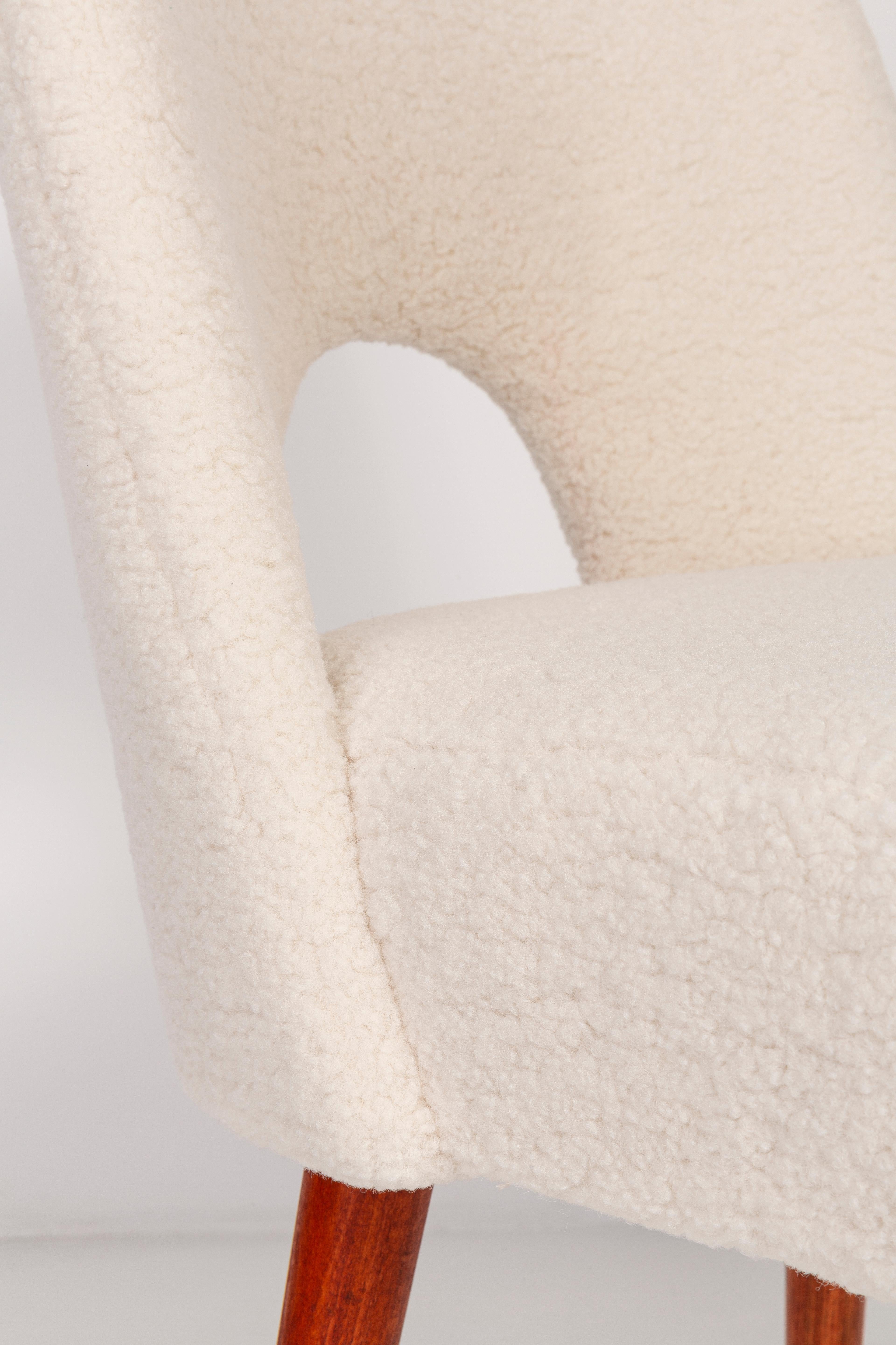 Ensemble de quatre chaises 