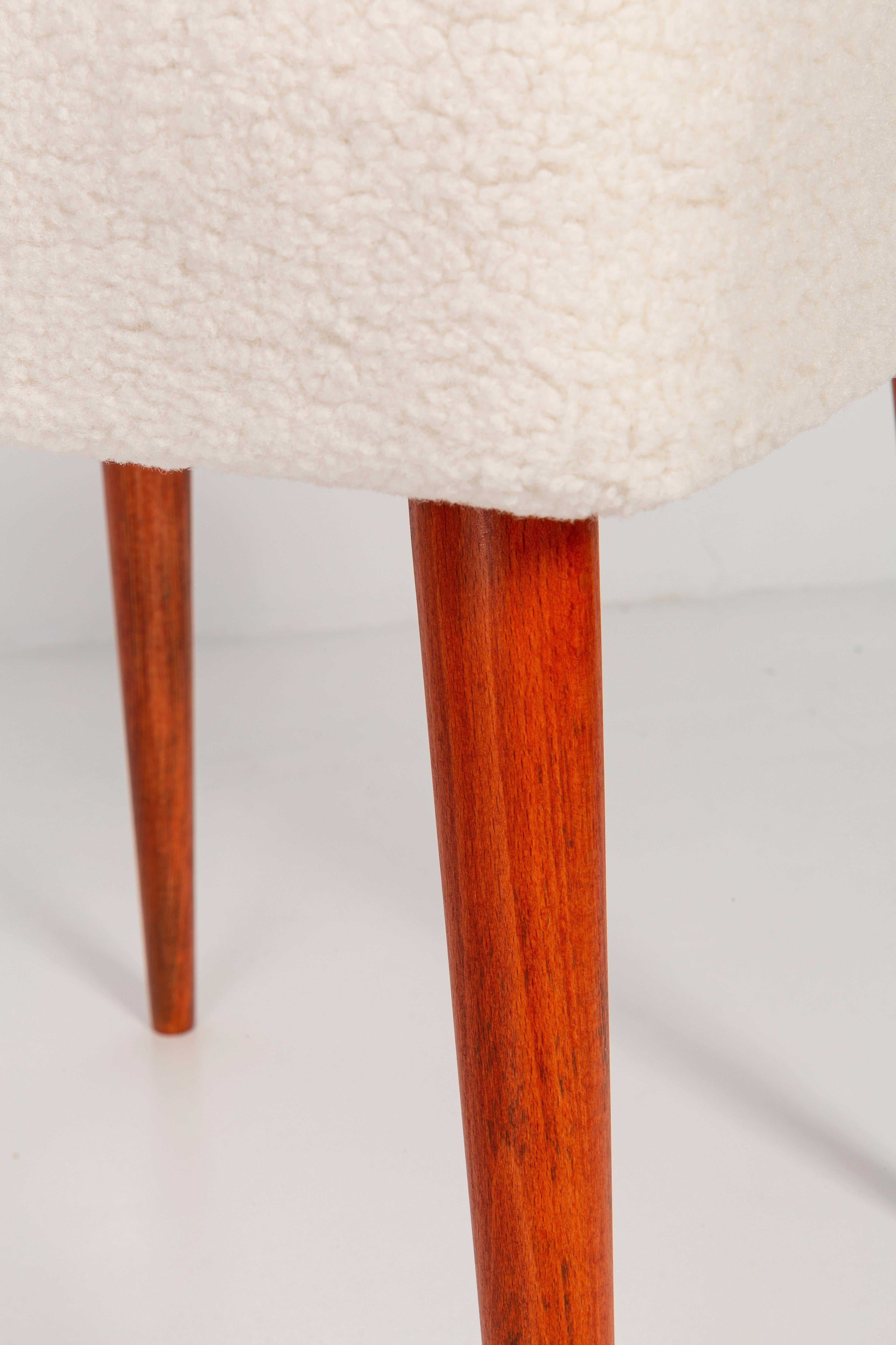Ensemble de quatre chaises 