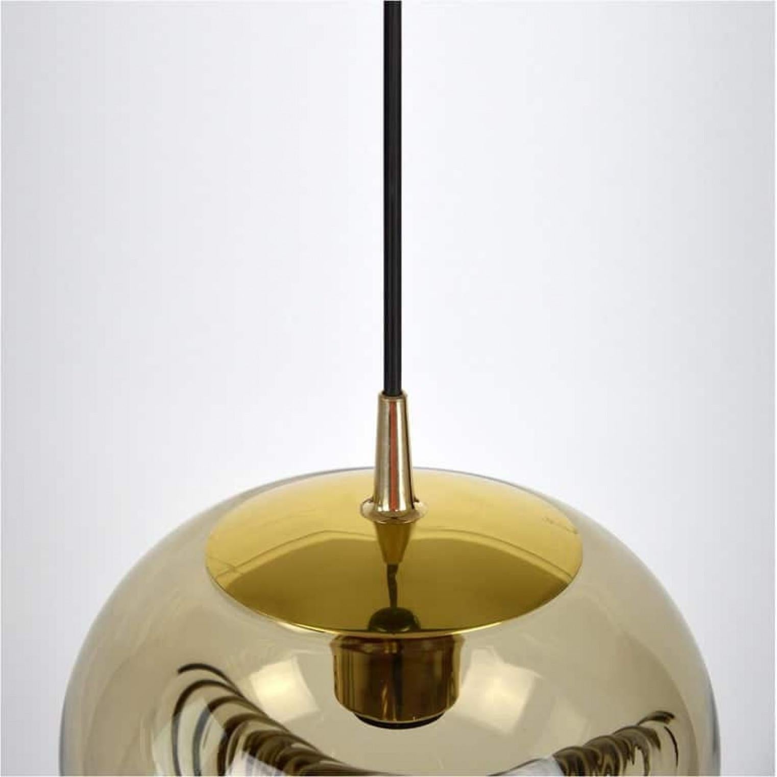 Set of Four-Light Fixtures Koch & Lowy, Two Sconces and Two Pedant Lights, 1970 For Sale 3