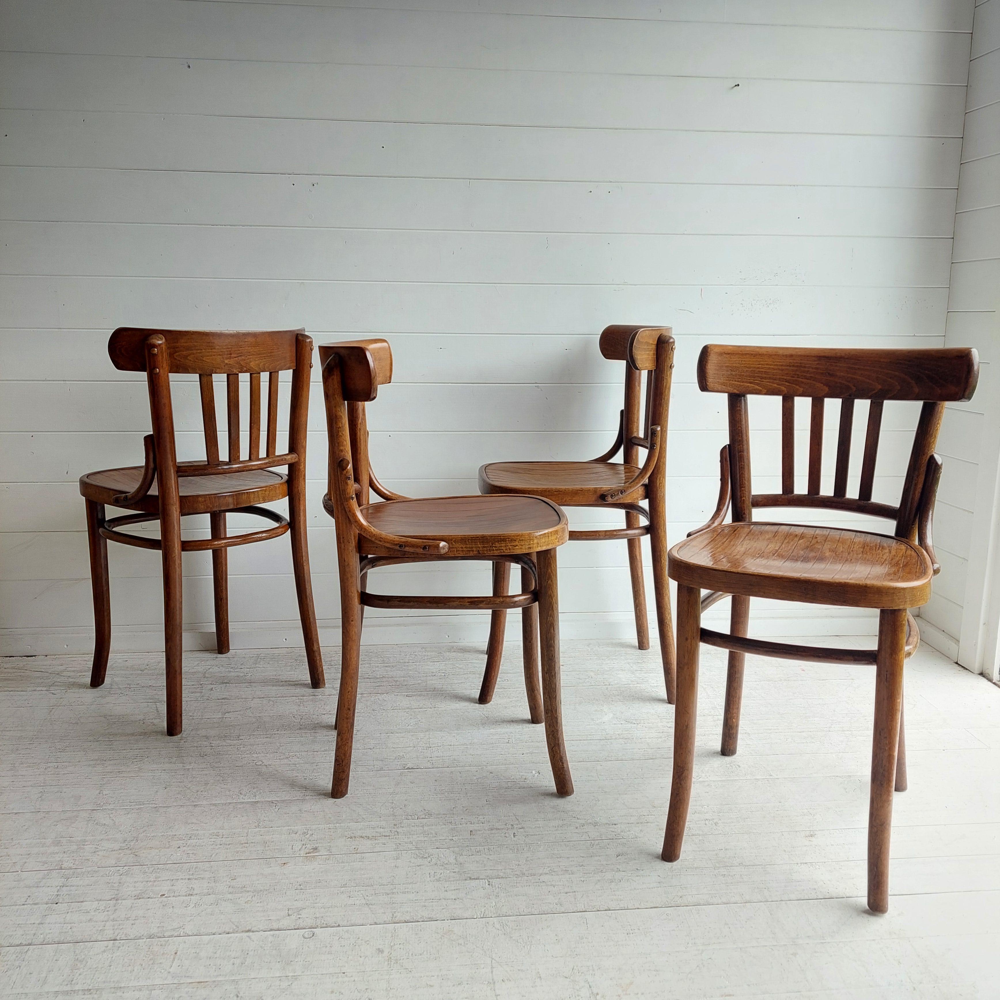 Set Of Four Ligna For Thonet Bentwood Bistro Dining Chairs, Czechoslovakia 30s In Good Condition In Leamington Spa, GB