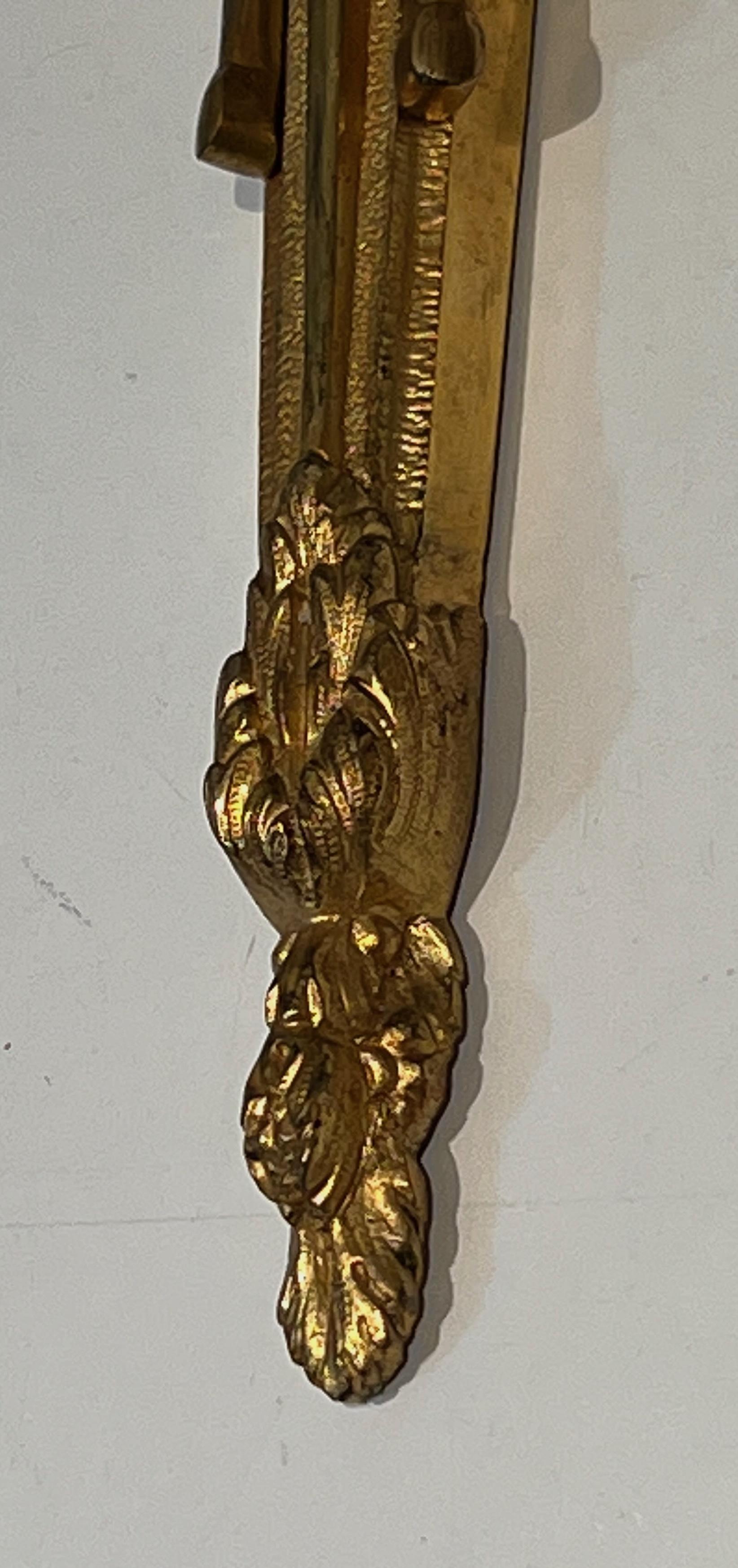 Set of Four Louis the 16th Style Bronze Wall Sconces For Sale 5