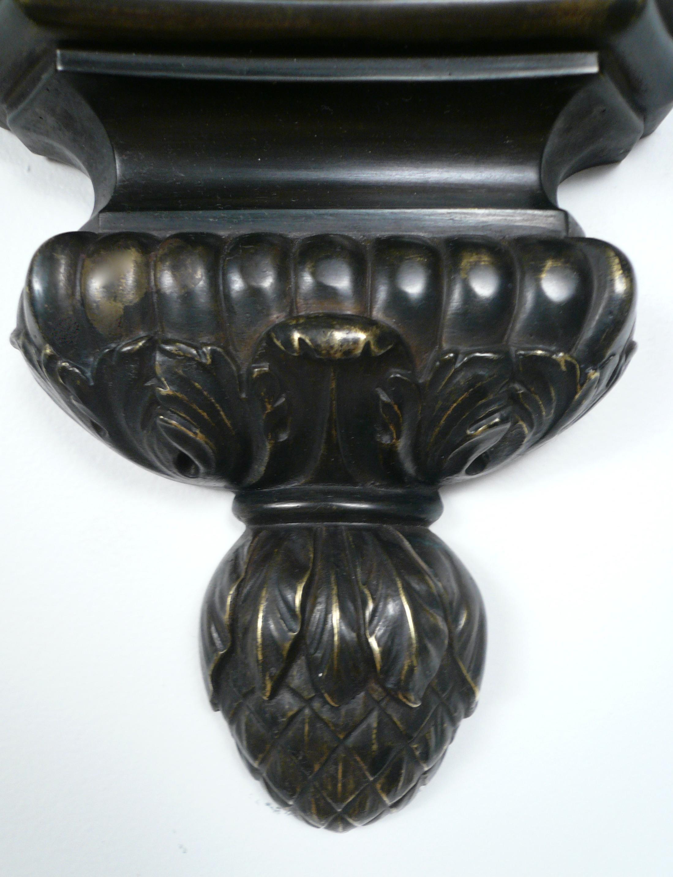Français Ensemble de quatre appliques en bronze de style Louis XIV en vente