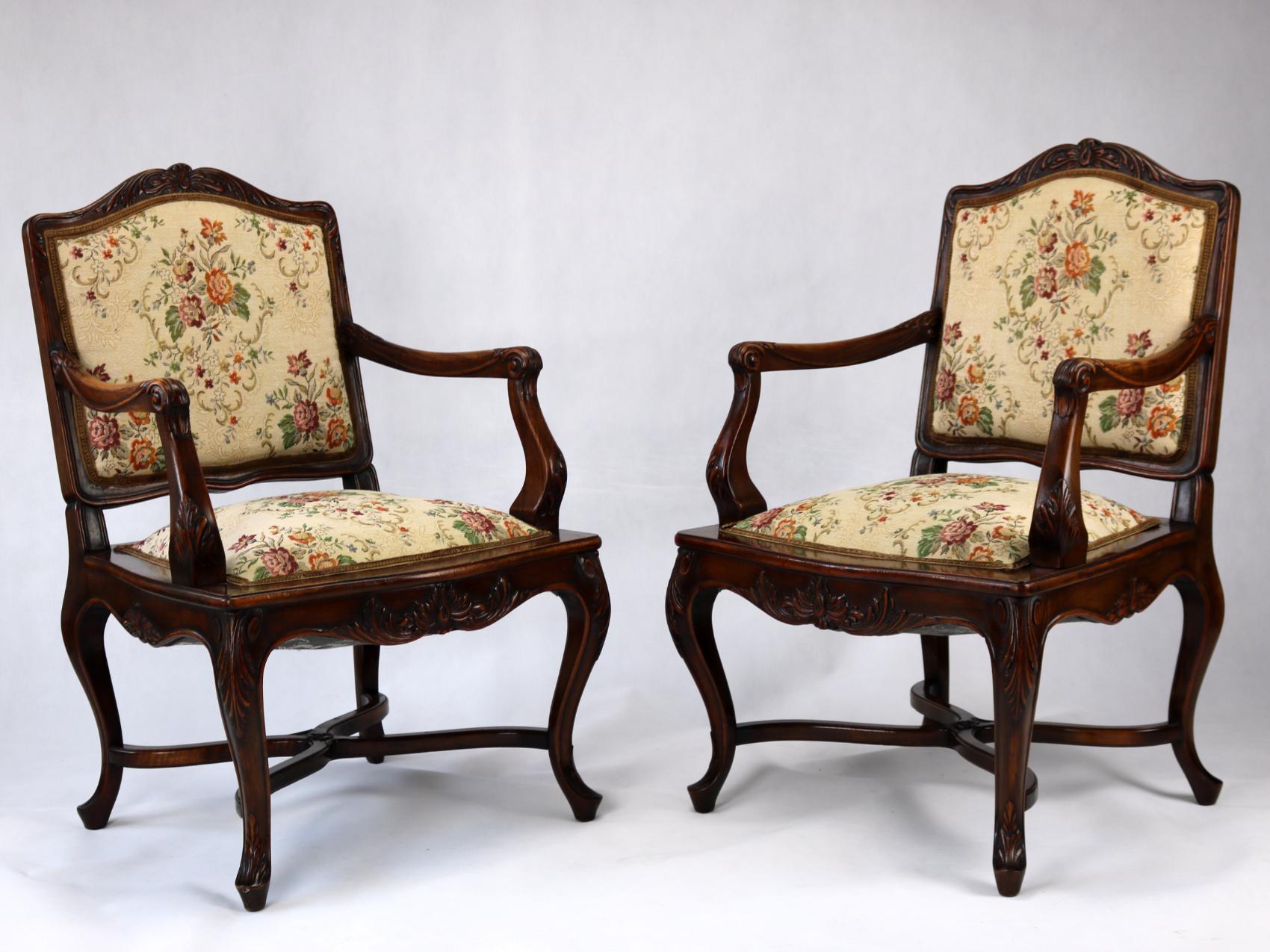 Set of 4 armchairs crafted during the second half of the 19th century during the Rococo Revival, a movement where the traditions of the Rococo period and inspirations of Louis XV furniture heavily influenced furnishings and decorative arts. It shows