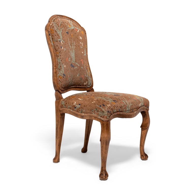 Set of Four Louis XV-Style Upholstered Dining Chairs In Good Condition For Sale In Chicago, IL