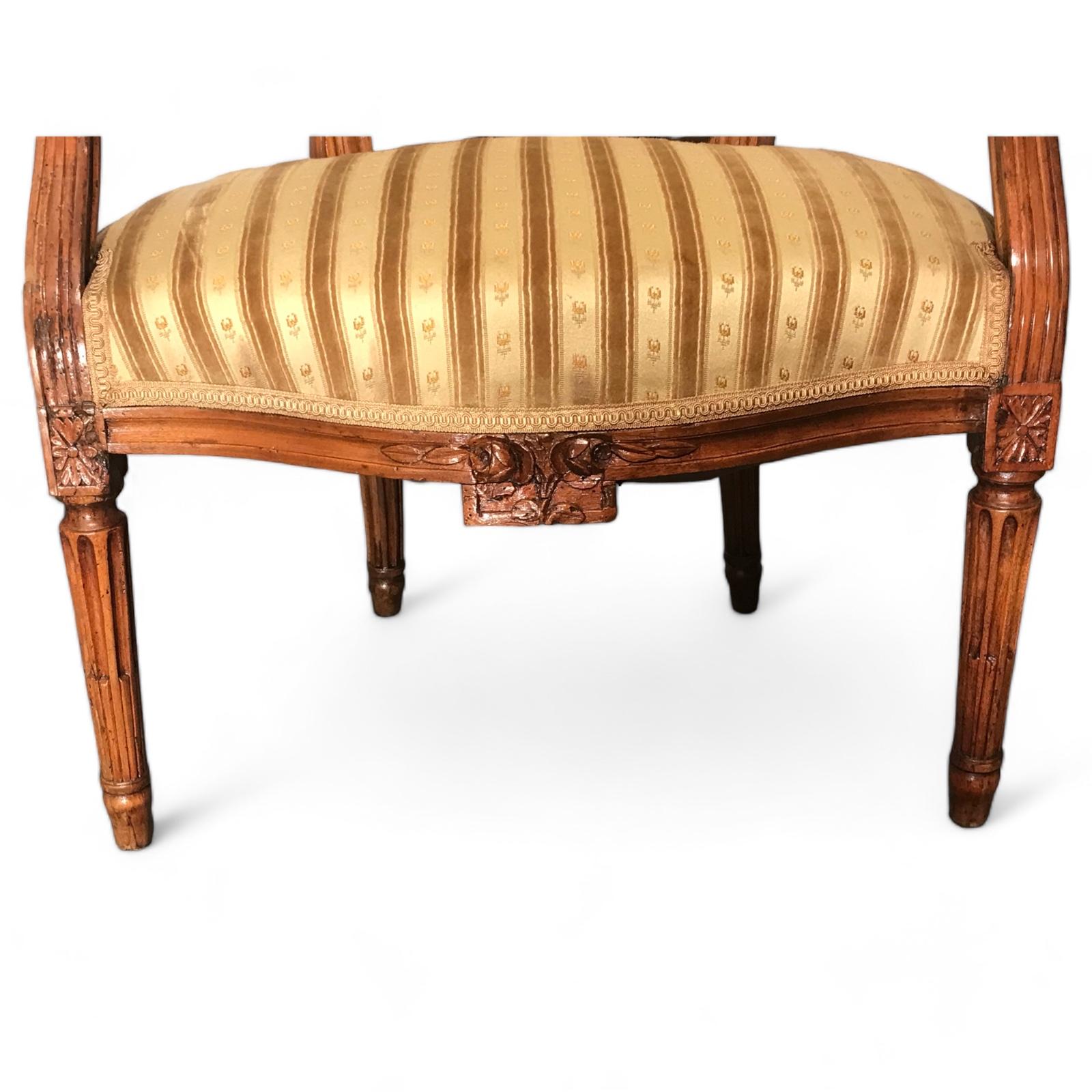 Hand-Carved Set of four Louis XVI Armchairs, France 18th century For Sale