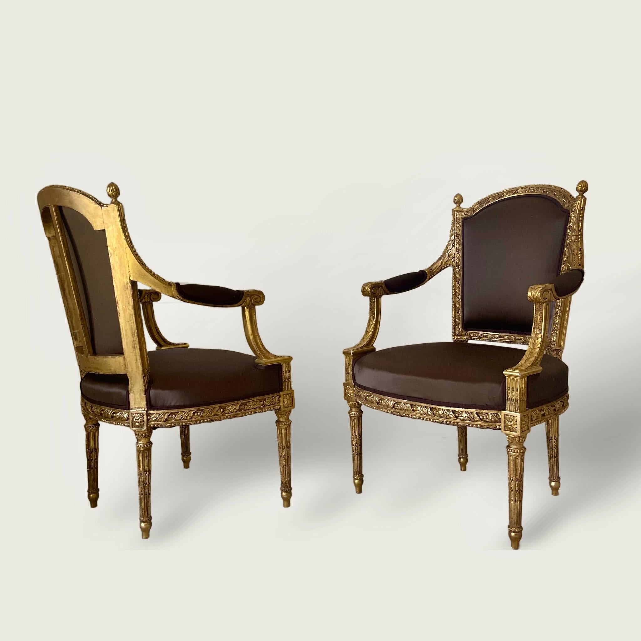 Set di quattro sedie Luigi XVI in legno dorato, CIRCA 1780 in vendita 4