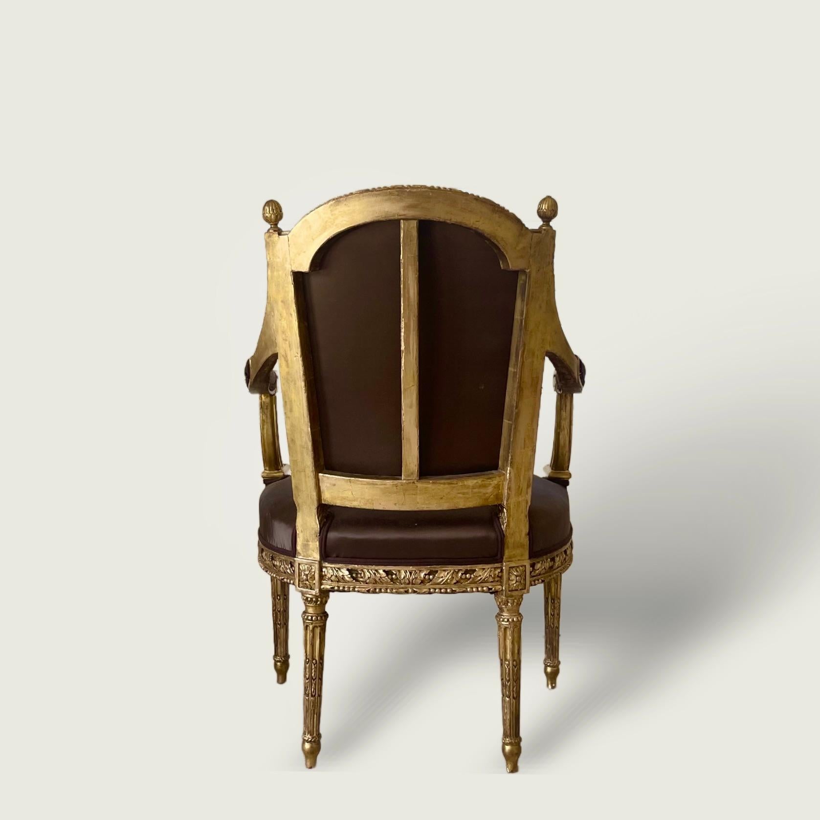 Set di quattro sedie Luigi XVI in legno dorato, CIRCA 1780 in vendita 3