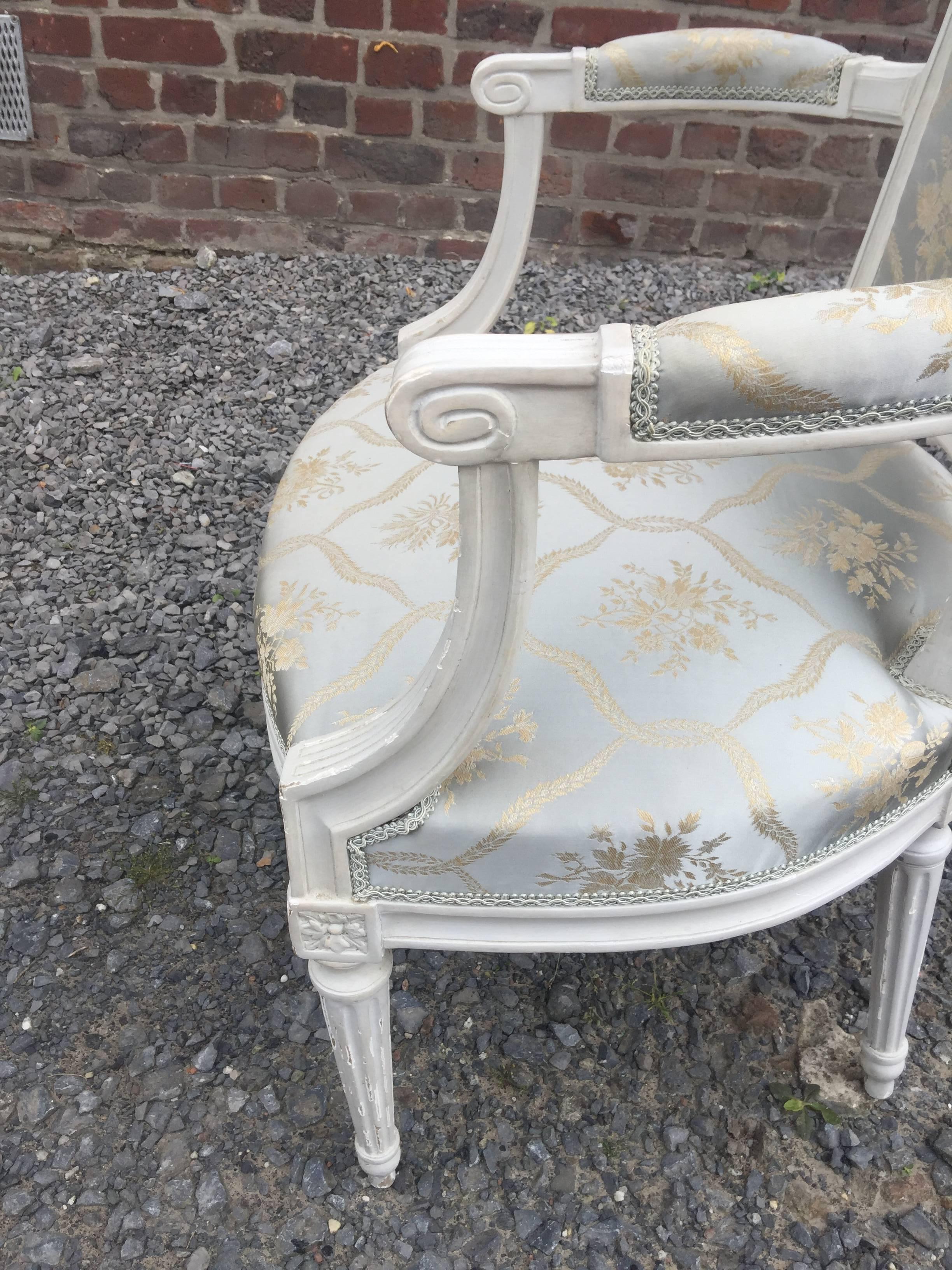 Satz von vier Sesseln im Louis-XVI-Stil im Zustand „Hervorragend“ im Angebot in Saint-Ouen, FR