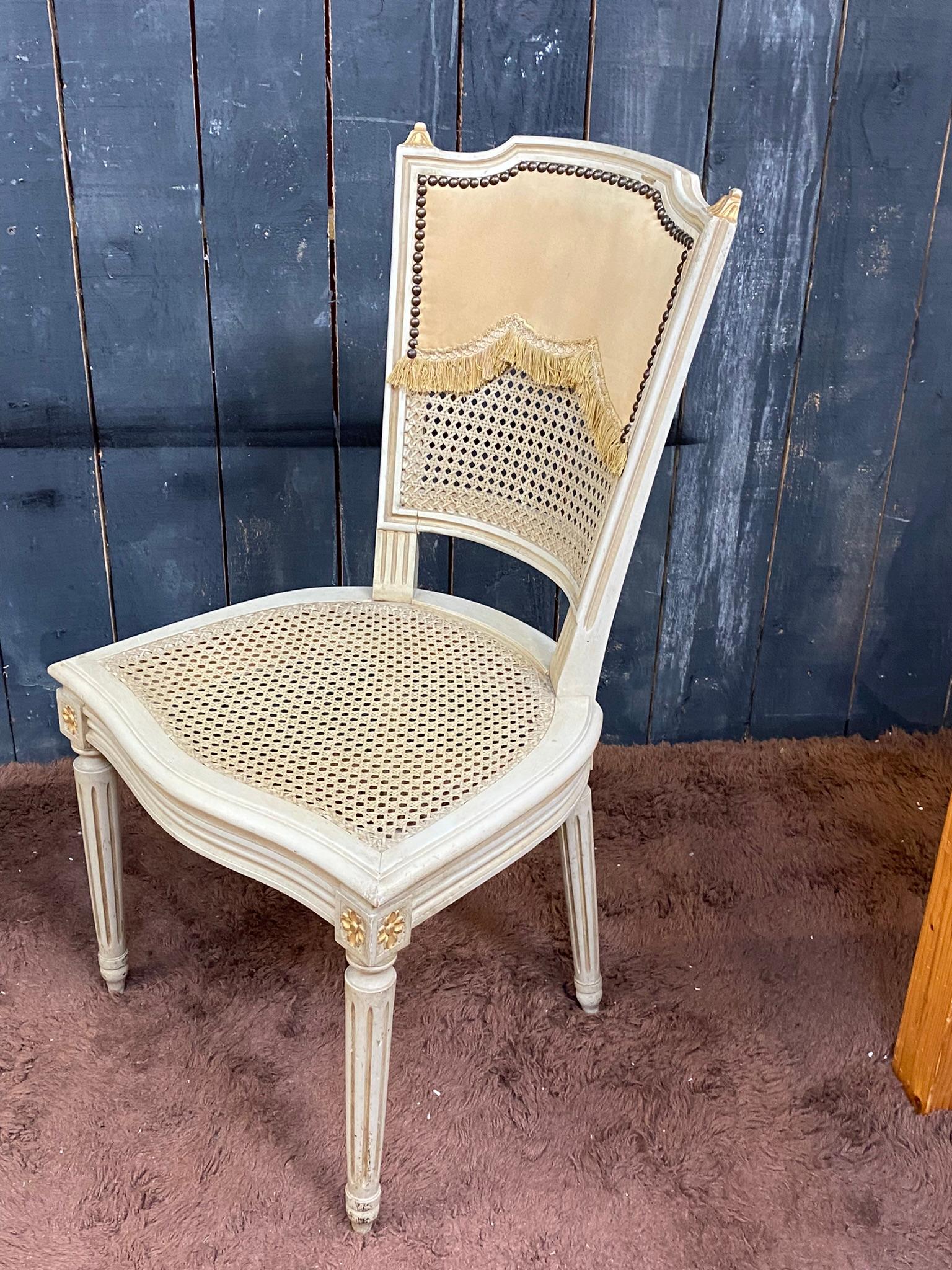 Set of four Louis XVI chairs
hs: 19