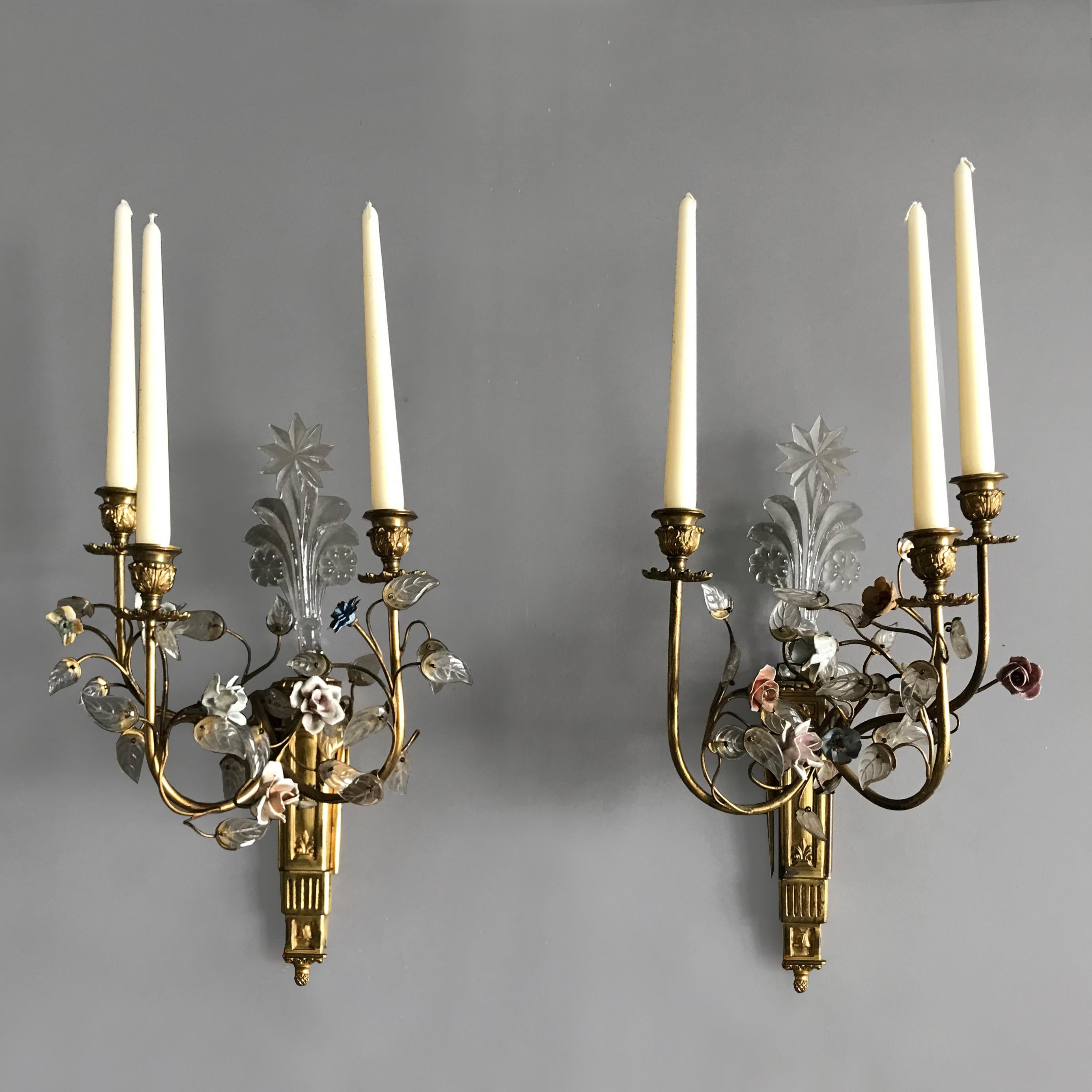 French Set of Four Louis XVI Style Gilt Bronze Wall Lights For Sale