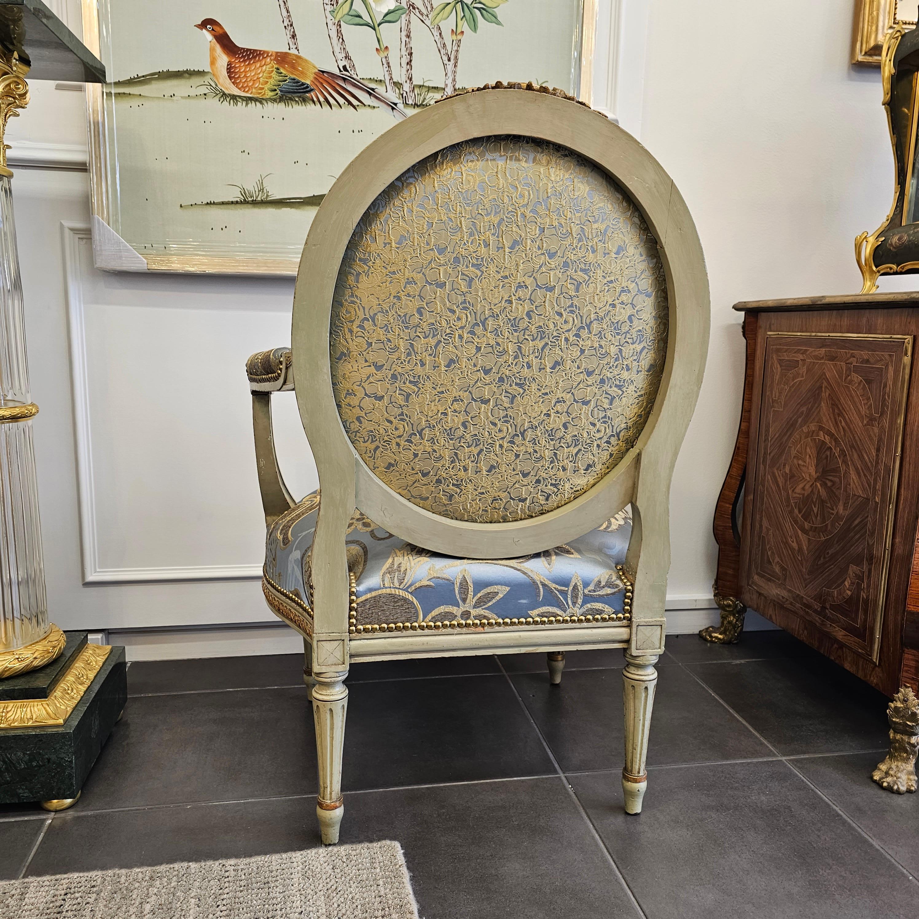 Set of Four Louis XVI Style Painted and Giltwood Fauteuils For Sale 2