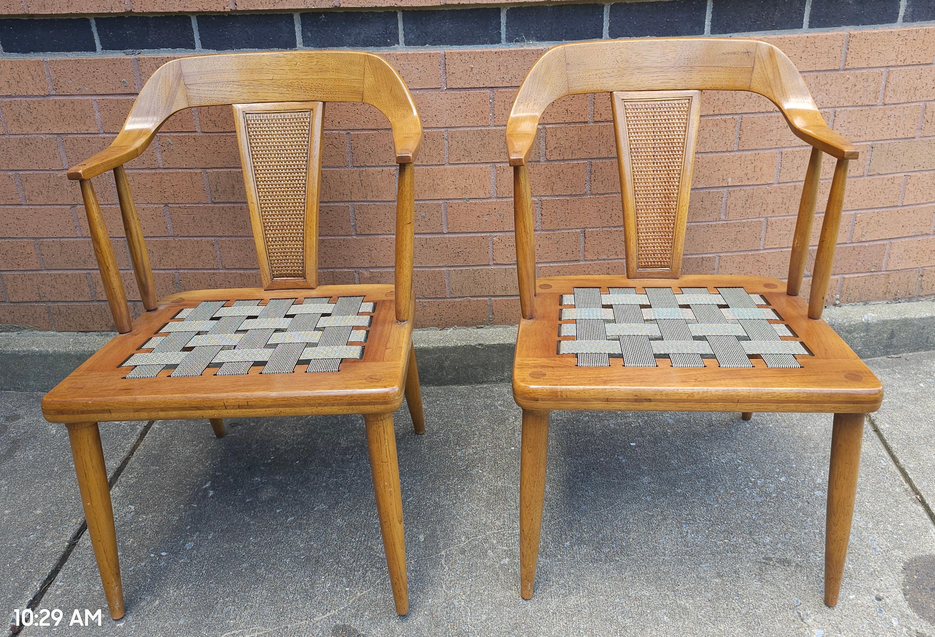Ensemble de quatre tables en noyer et rotin de Lubberts et Mulder pour Tomlinson  Fauteuil en vente 2