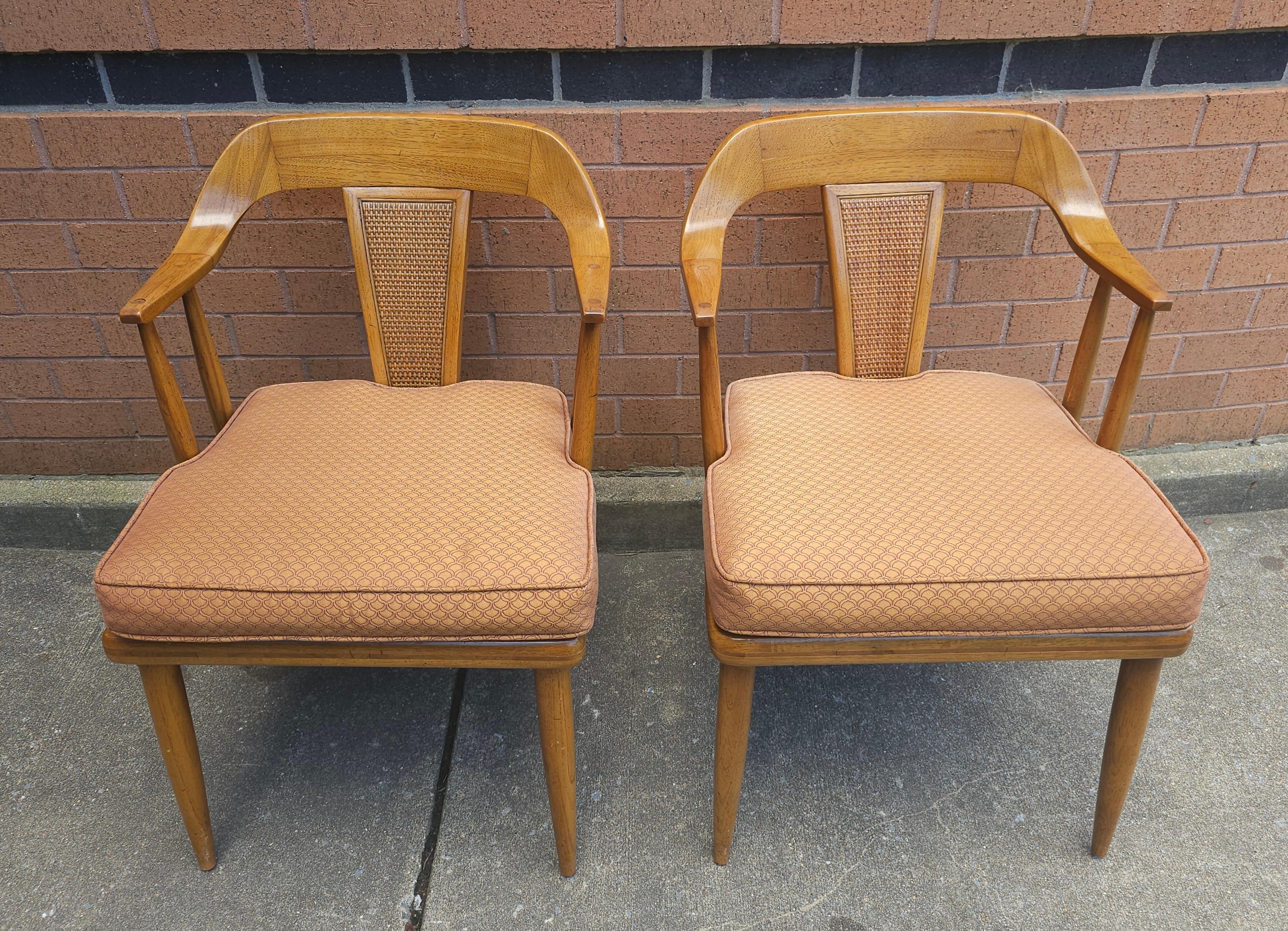 20ième siècle Ensemble de quatre tables en noyer et rotin de Lubberts et Mulder pour Tomlinson  Fauteuil en vente