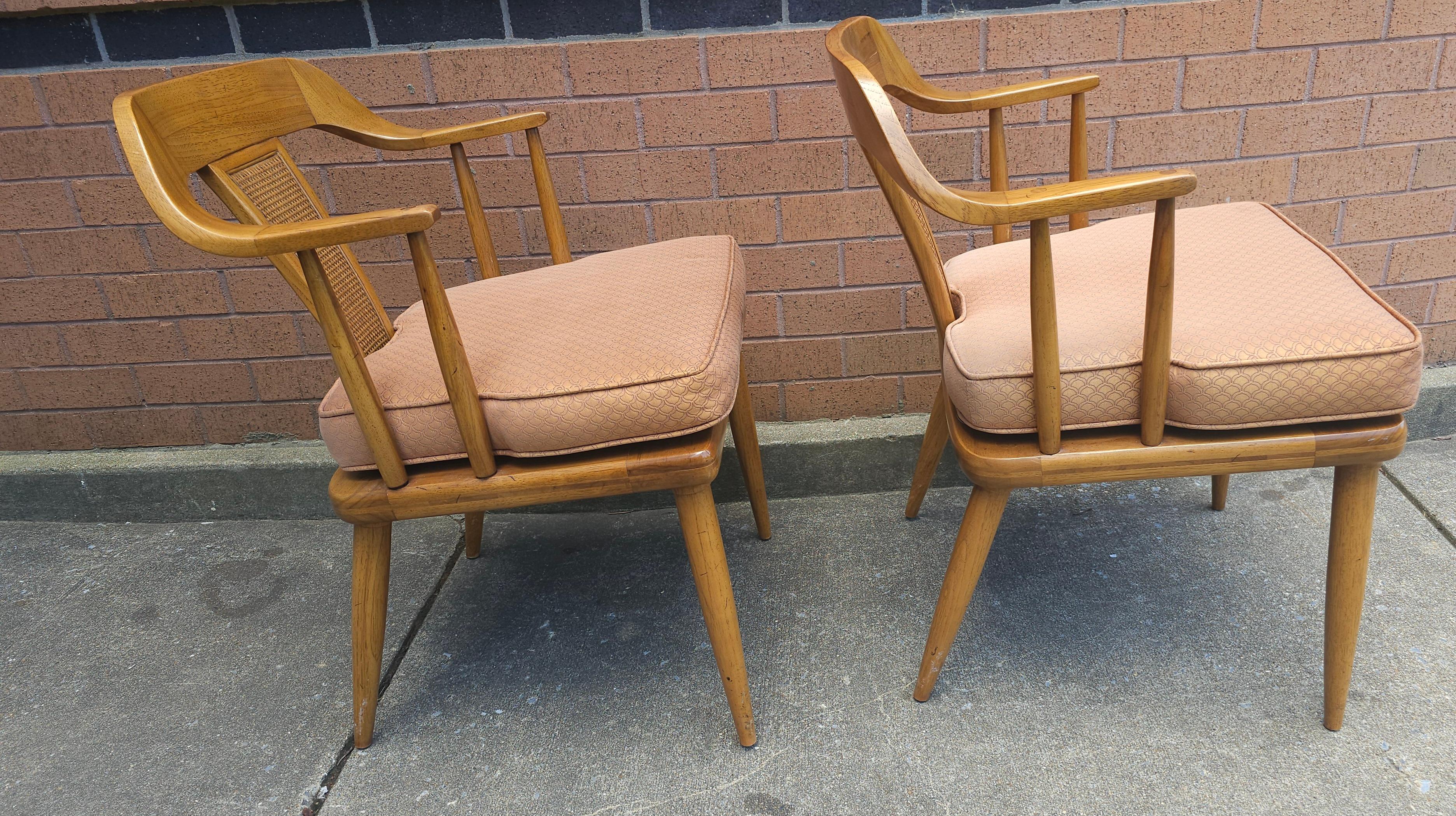Canne Ensemble de quatre tables en noyer et rotin de Lubberts et Mulder pour Tomlinson  Fauteuil en vente