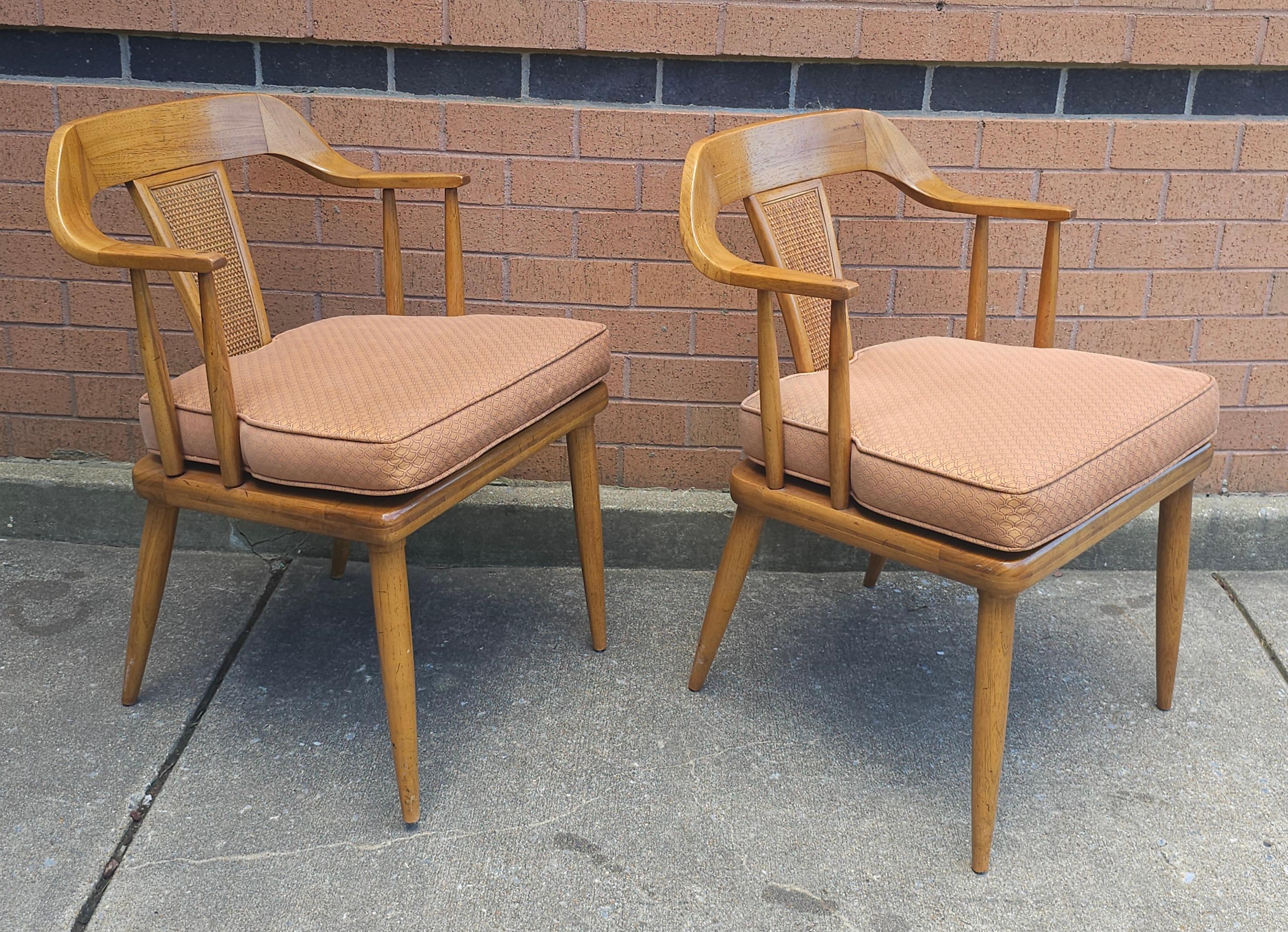 Ensemble de quatre tables en noyer et rotin de Lubberts et Mulder pour Tomlinson  Fauteuil en vente 1