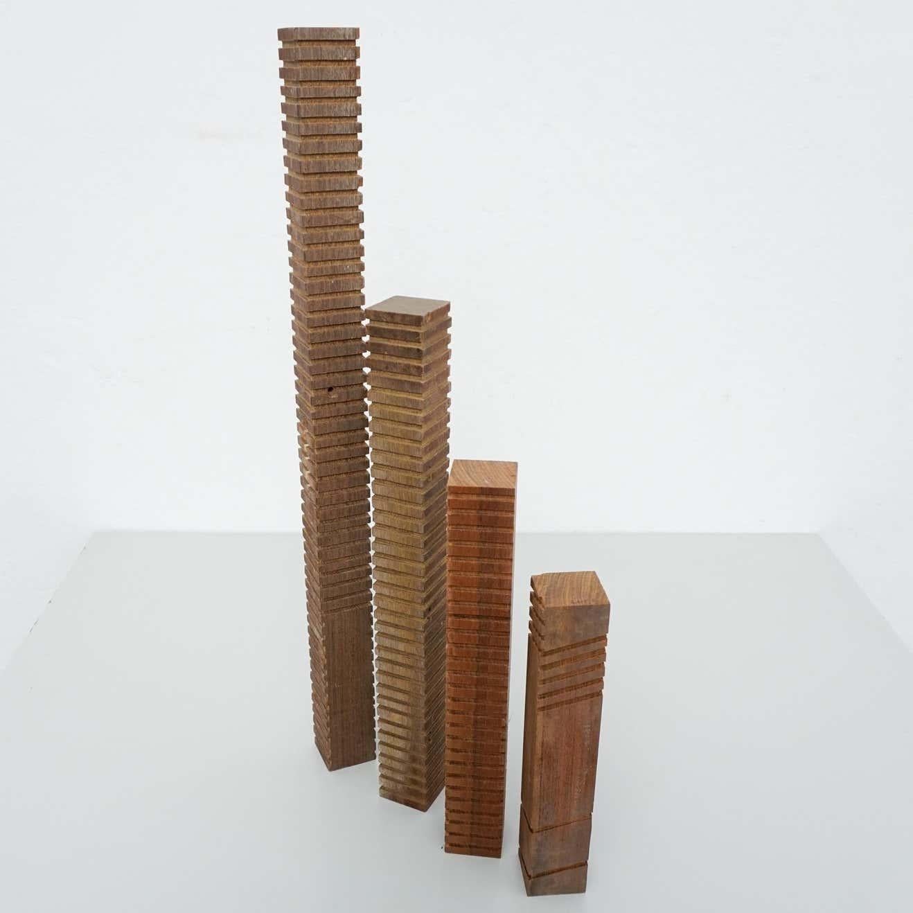 Mid-Century moderno Set di quattro sculture contemporanee Luce, circa 2019 in vendita