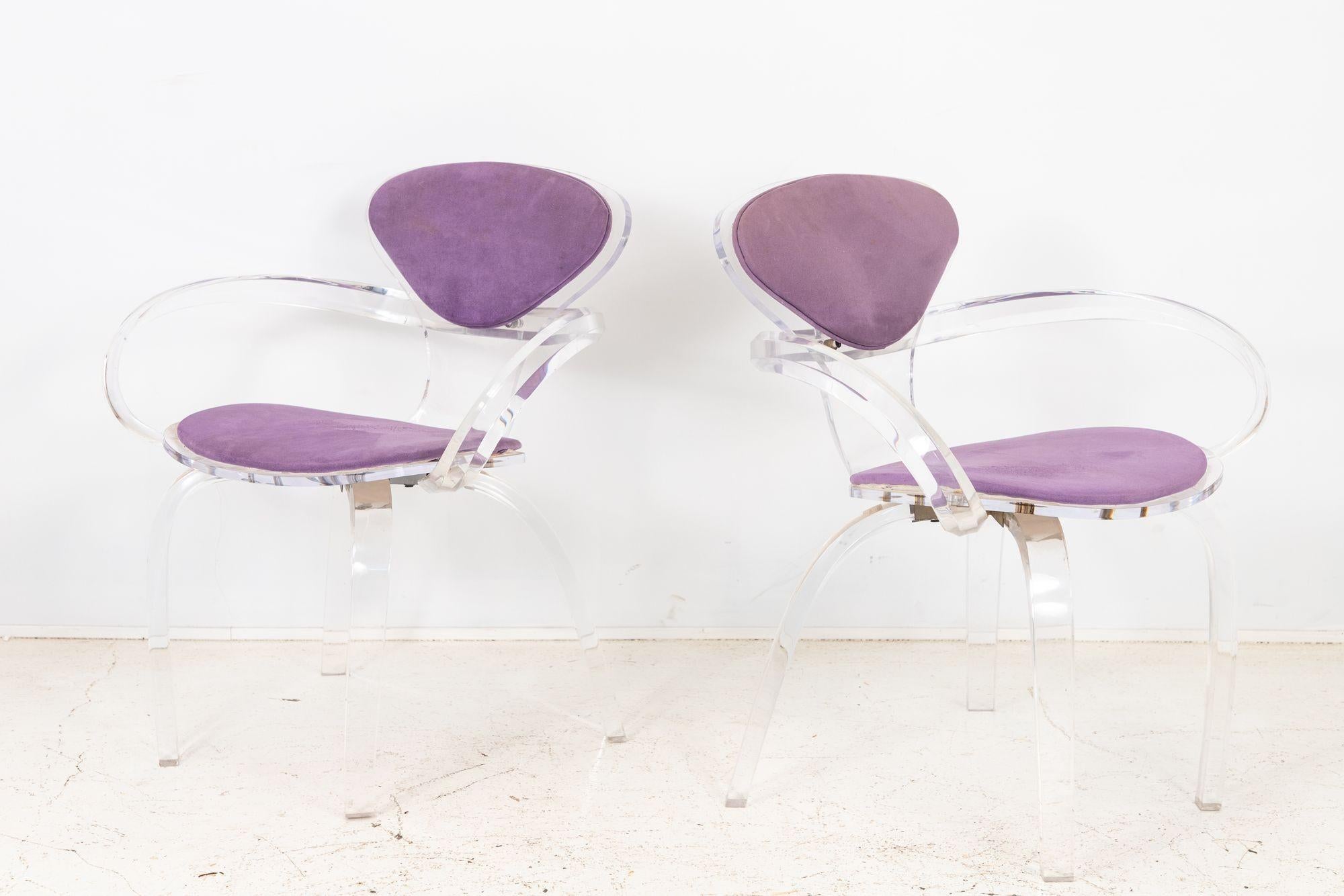 Set of Four Lucite Pretzel Chairs in the Style of Cherner, 1970s 3