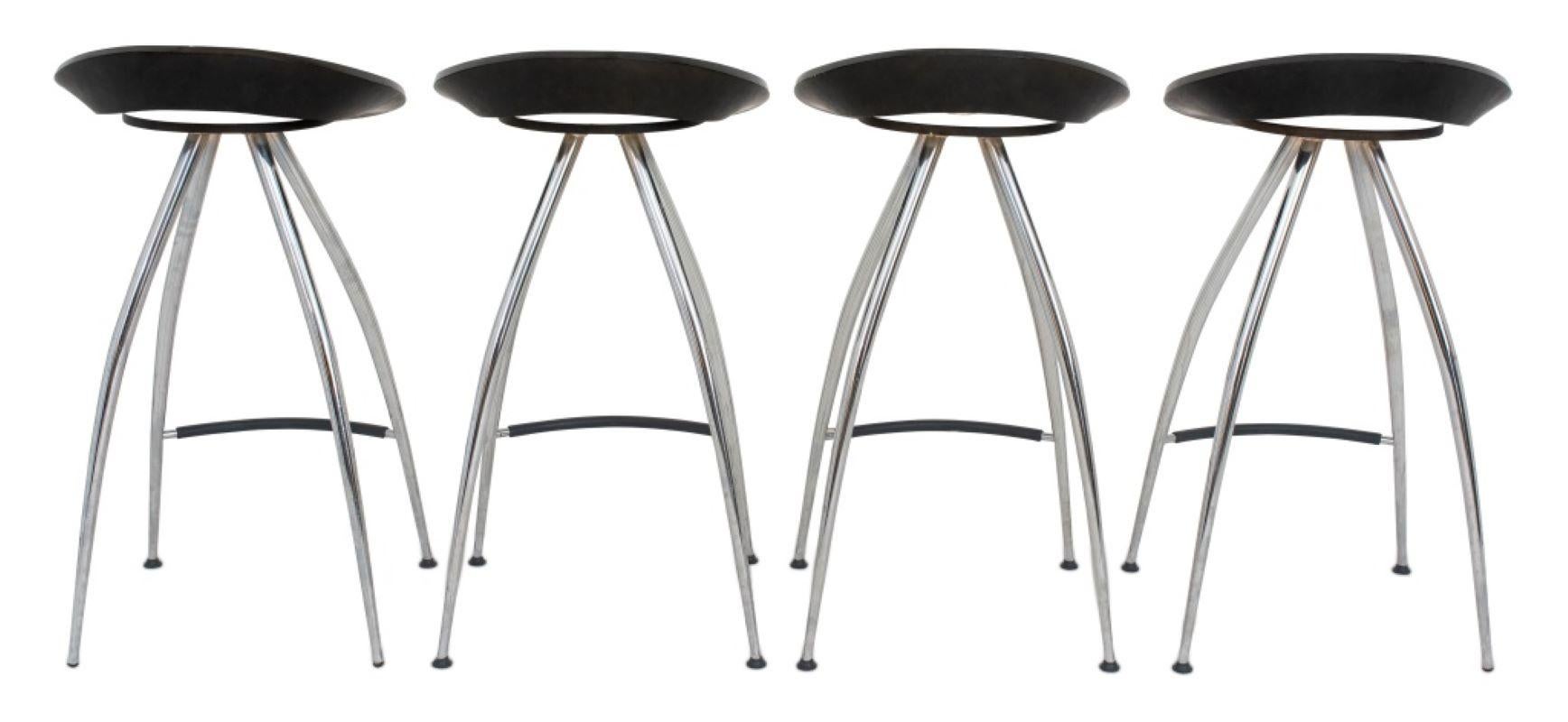Set of Four Lyra by Magis Italian Bar Stools In Good Condition In Astoria, NY