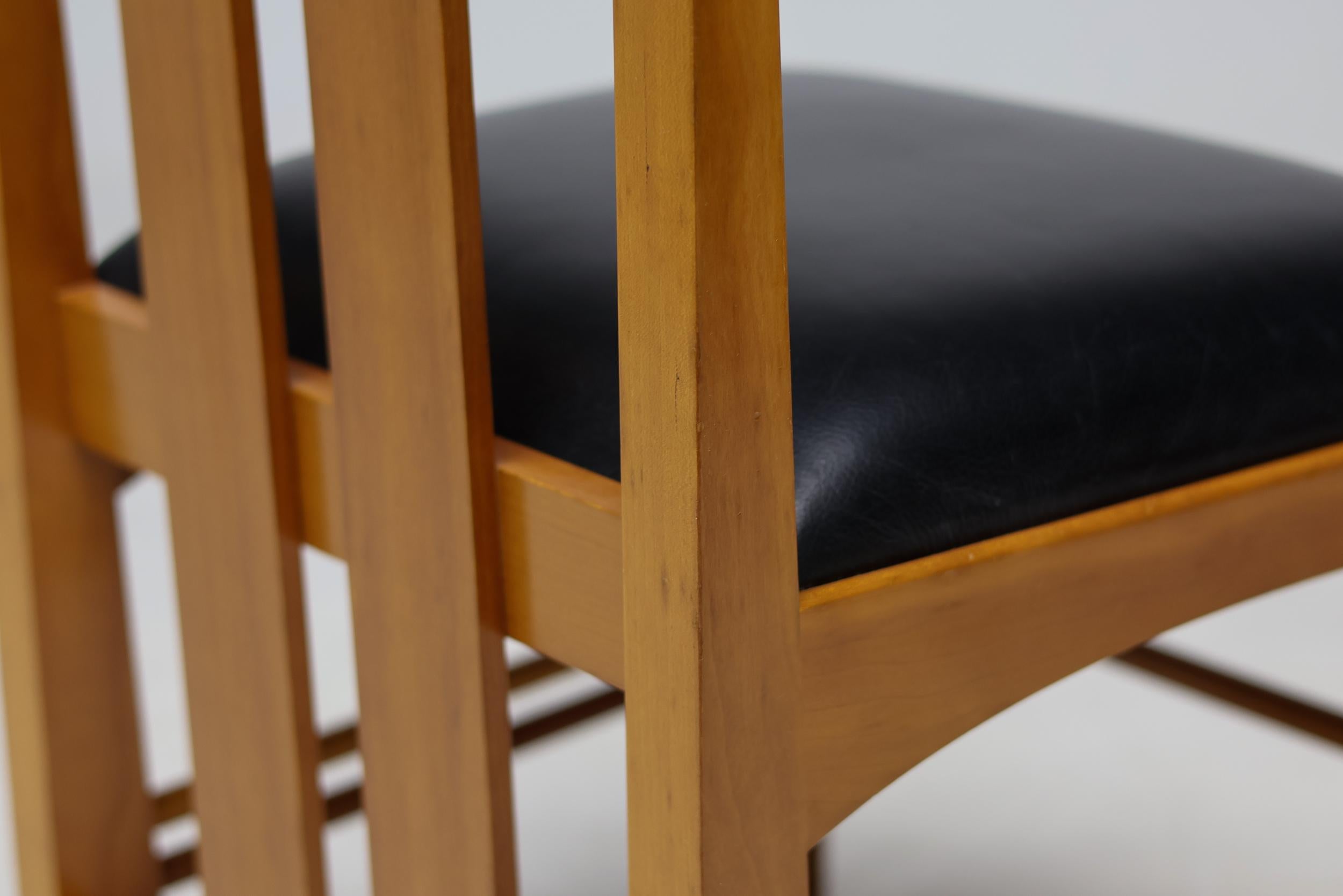 Set of Four Mackintosh “309 Ingram” Mid Century Modern Dining Chairs by Cassina siglo XX en venta