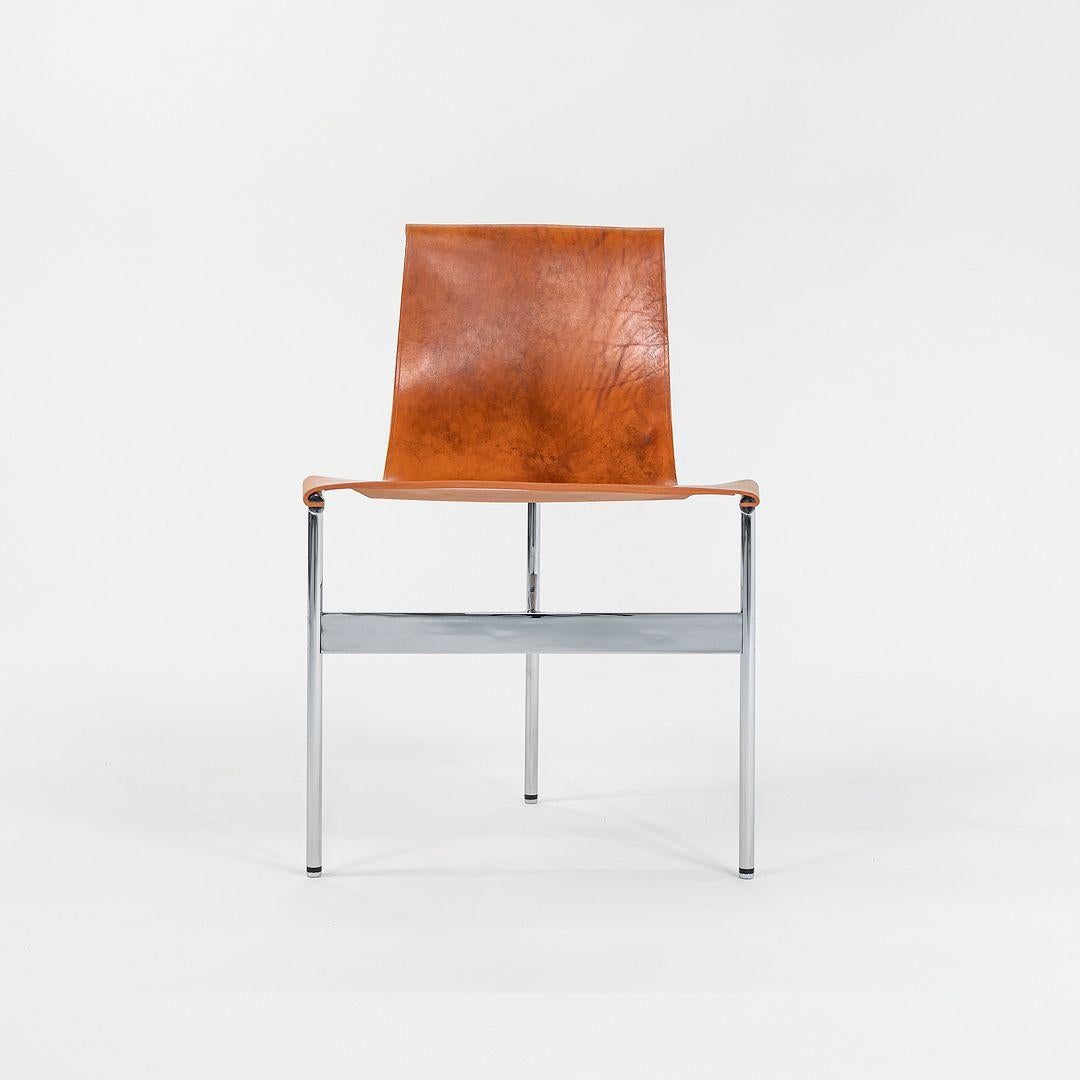 Il s'agit d'un ensemble de quatre chaises de salle à manger à harnais TG-10 fabriquées sur commande, conçues à l'origine par Katavolos, Littell et Kelley en 1952. Ils ont été conçus dans le cadre de la Collection S/One originale produite par Gratz