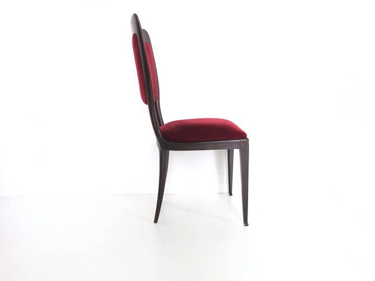 Italian Set of Four Vintage Wood and Crimson Velvet Chairs by Paolo Buffa, Italy For Sale