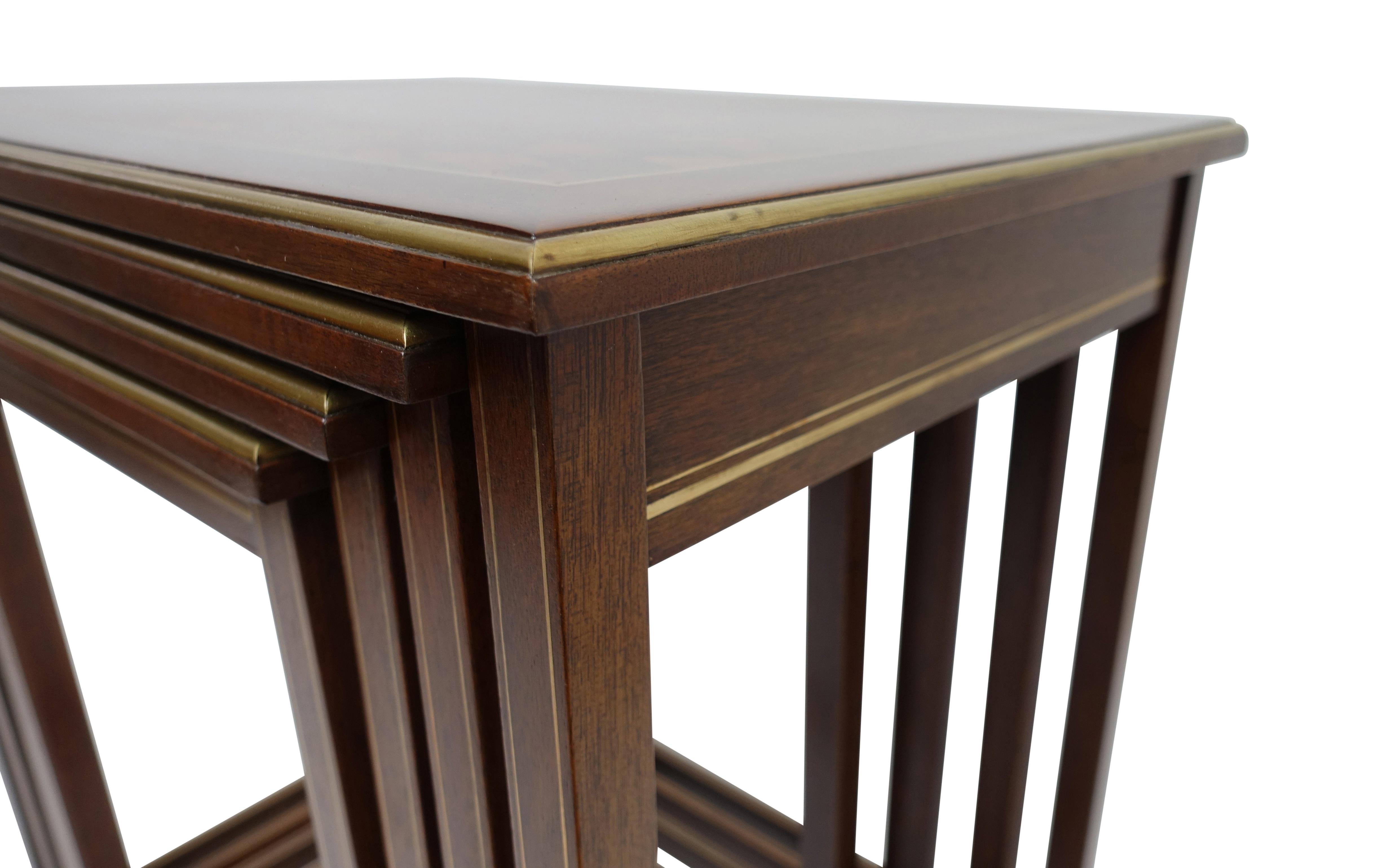 Set of Four Mahogany Nesting Tables with Brass Inlay and Trim, Mid-20th Century For Sale 1