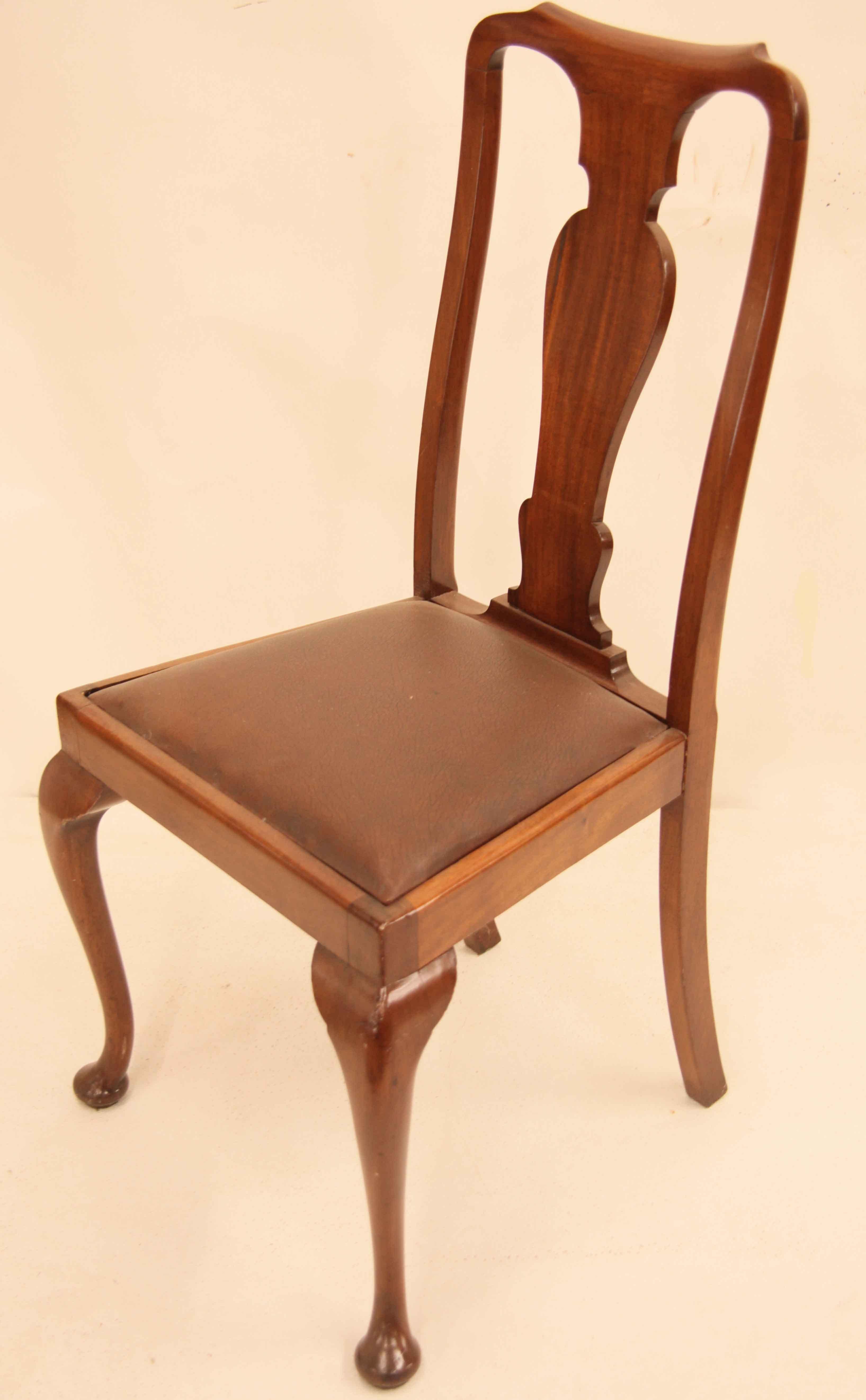 English Set of Four Mahogany Queen Anne Style Chairs For Sale