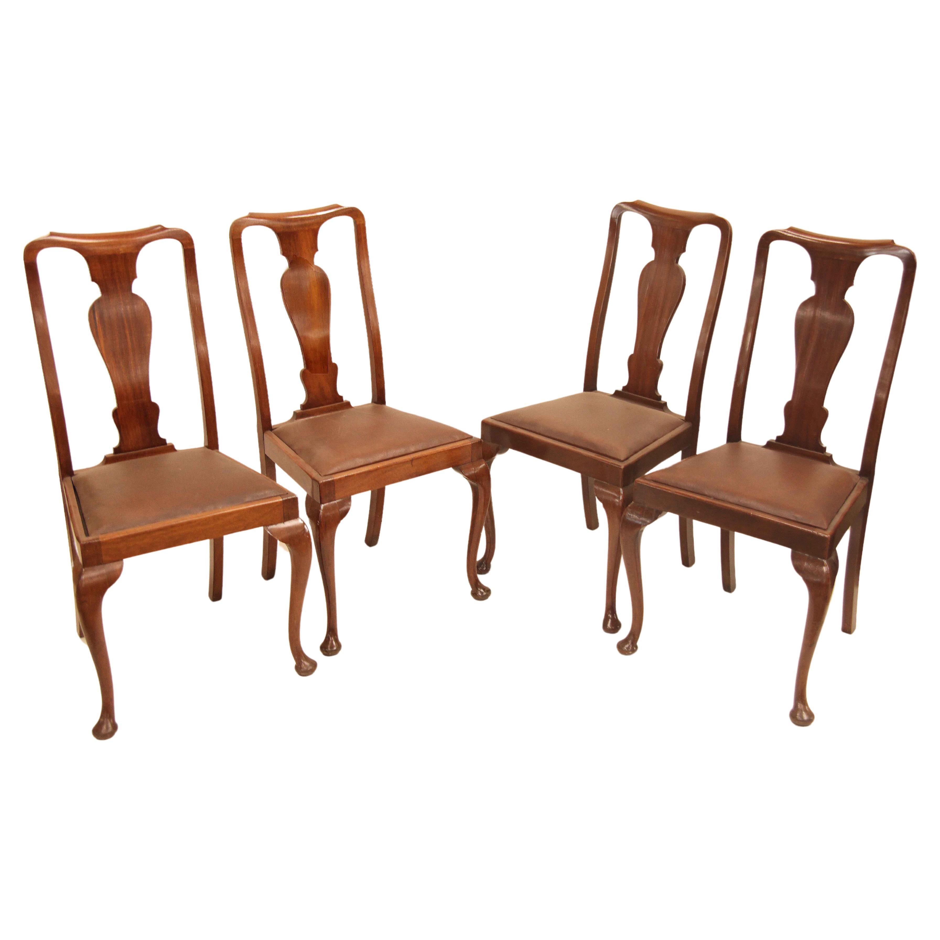 Satz von vier Stühlen im Queen Anne-Stil aus Mahagoni