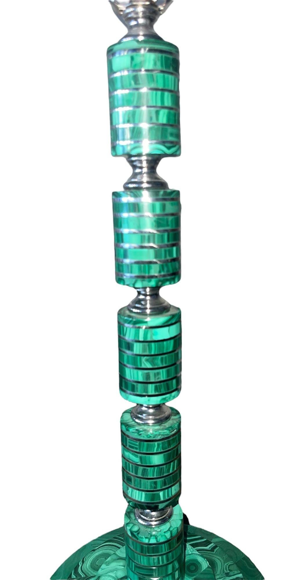 Fin du 20e siècle Ensemble de quatre lampes de table en malachite avec détails en nickel, Italie, années 1970. en vente