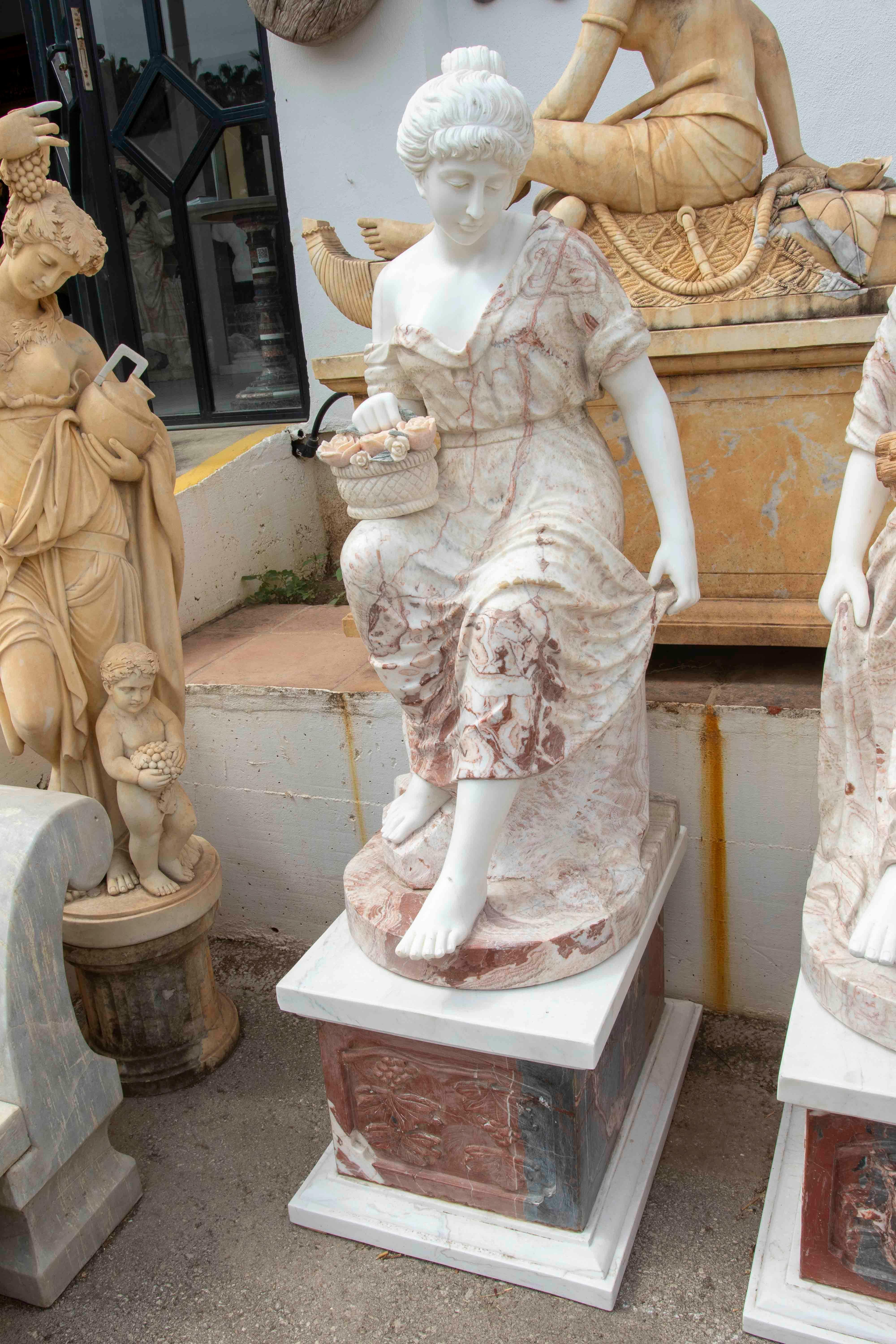 20th Century Set of Four Marble Sculptures of Seated Classical Ladies with Pedestals For Sale